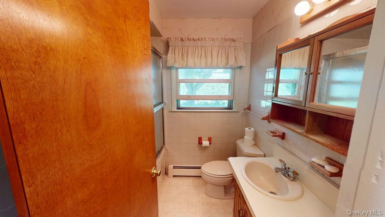 661 Warren Avenue – For Sale photo 11