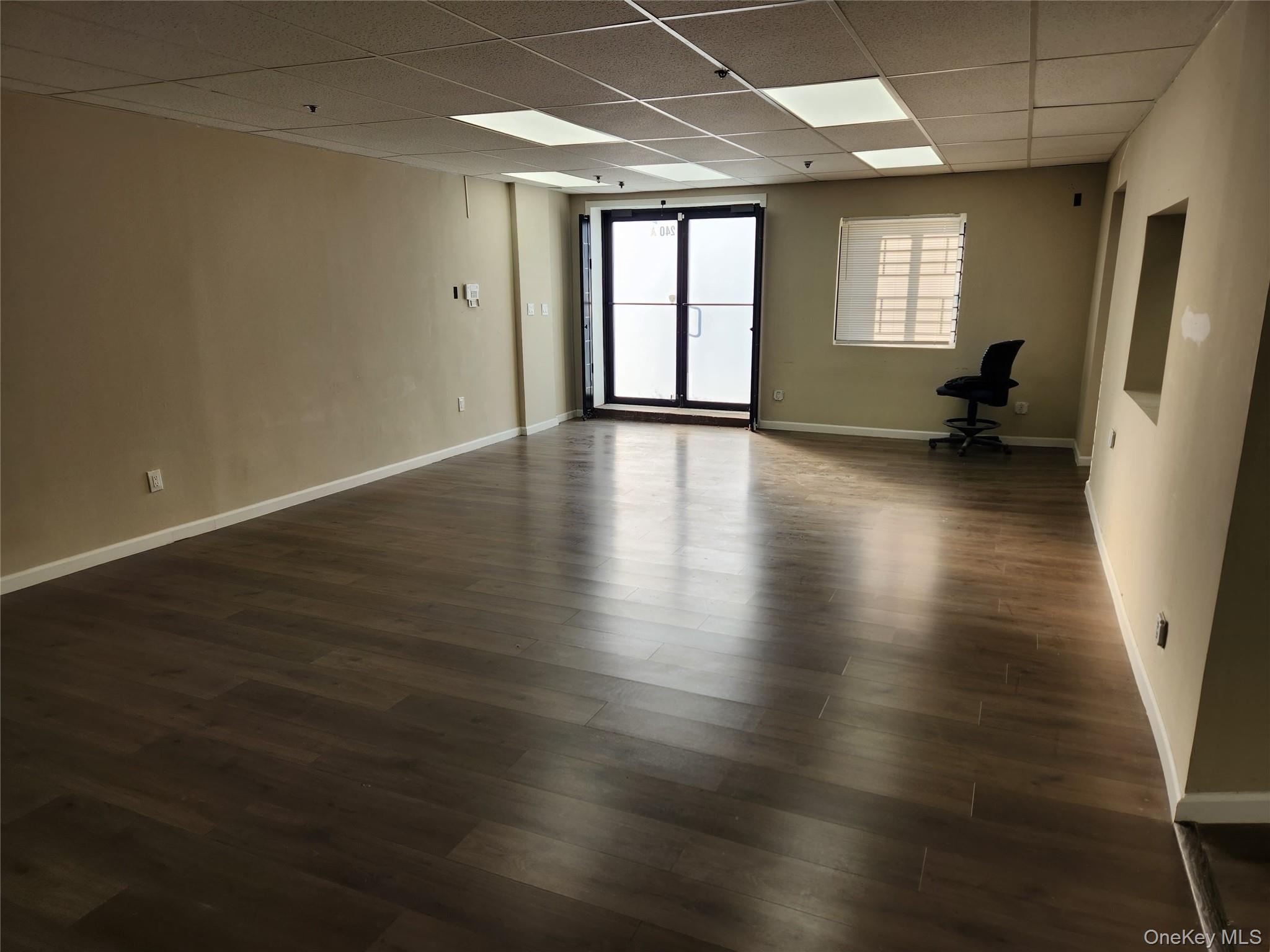 240 W Old Country Rd – For Rent photo 5