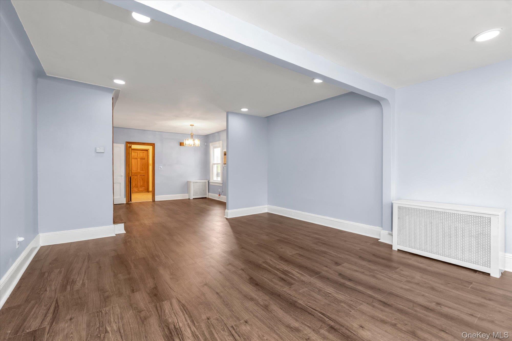 71-39 Nansen Street – For Rent photo 5