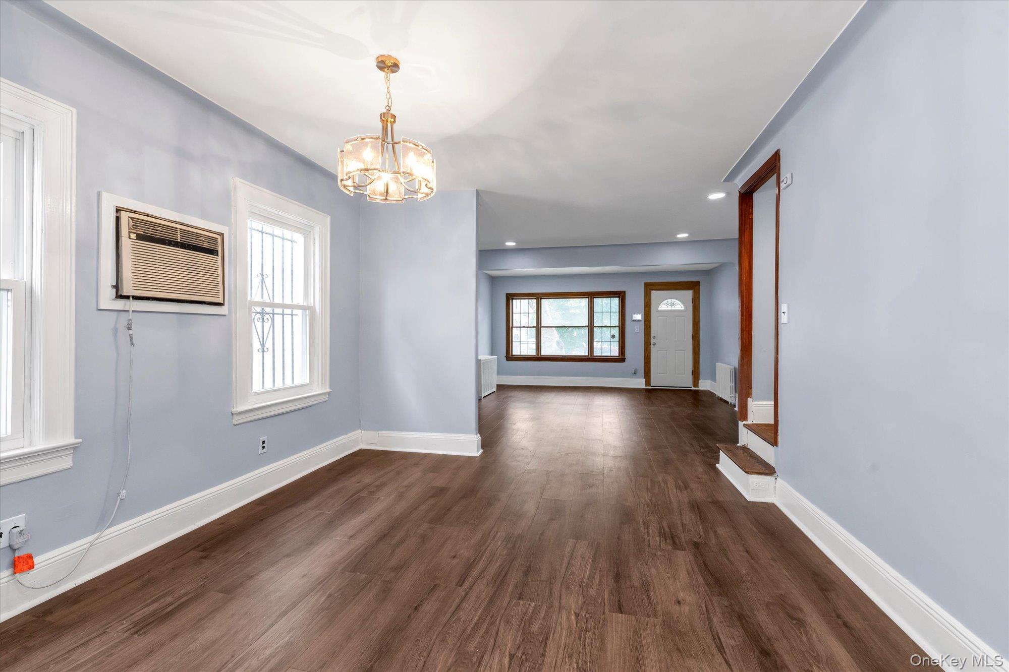 71-39 Nansen Street – For Rent photo 4