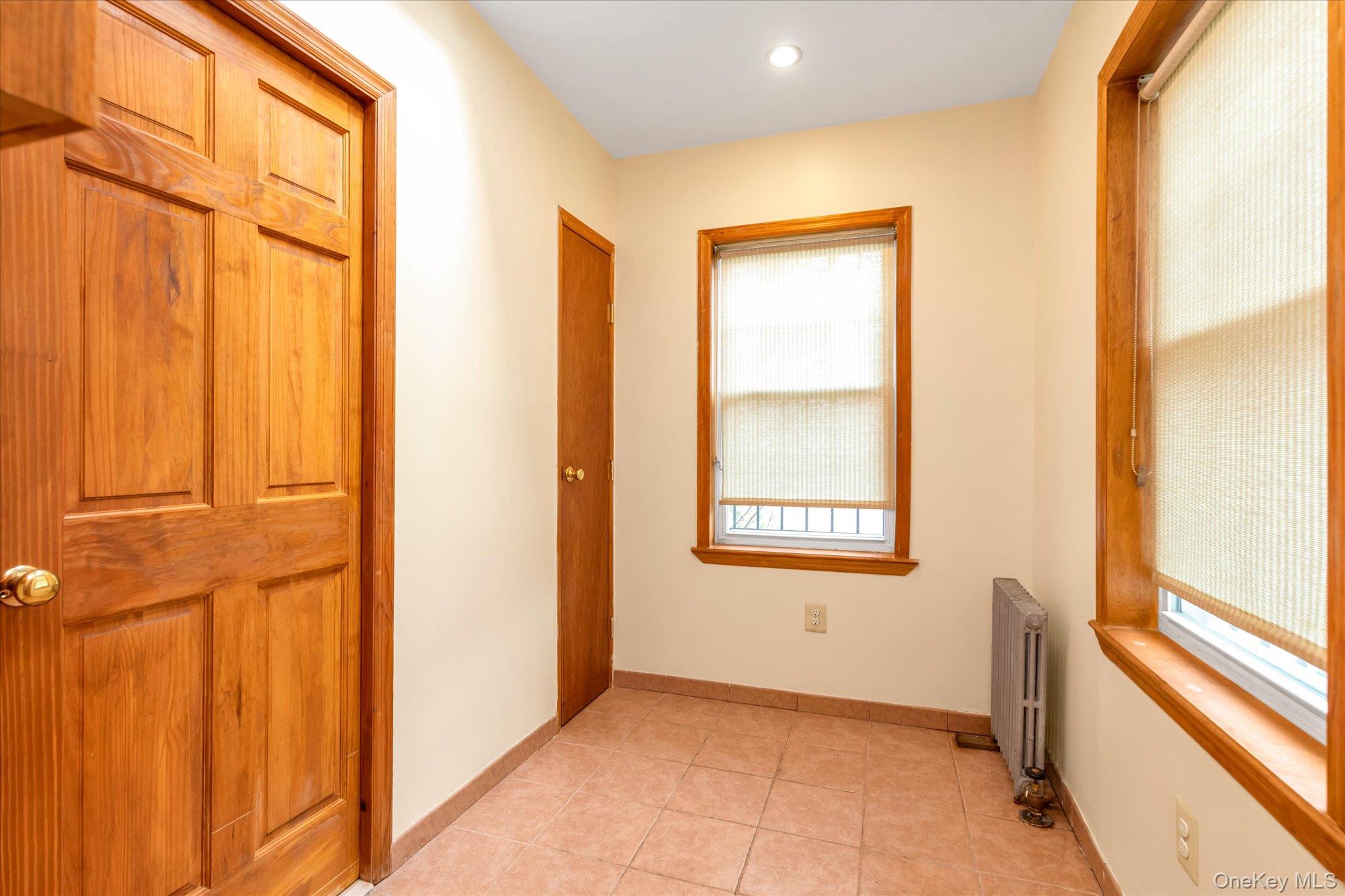 71-39 Nansen Street – For Rent photo 10