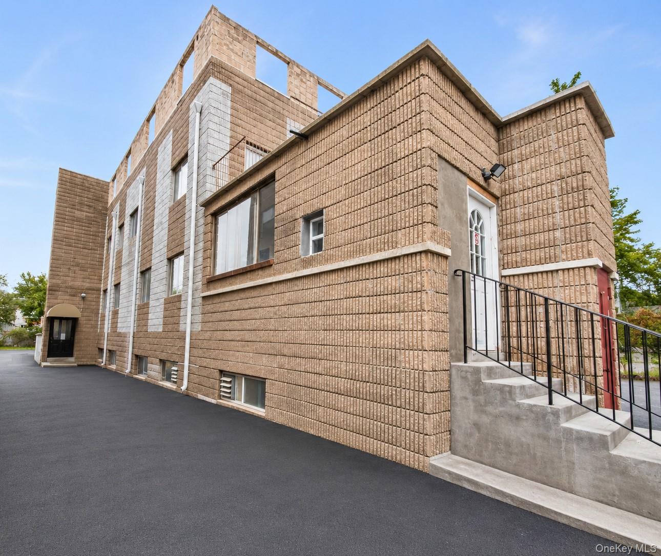 21 Rita Avenue – For Sale photo 2