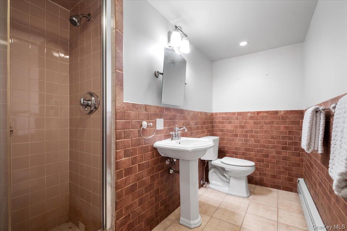 24 Willow Place – For Sale photo 32