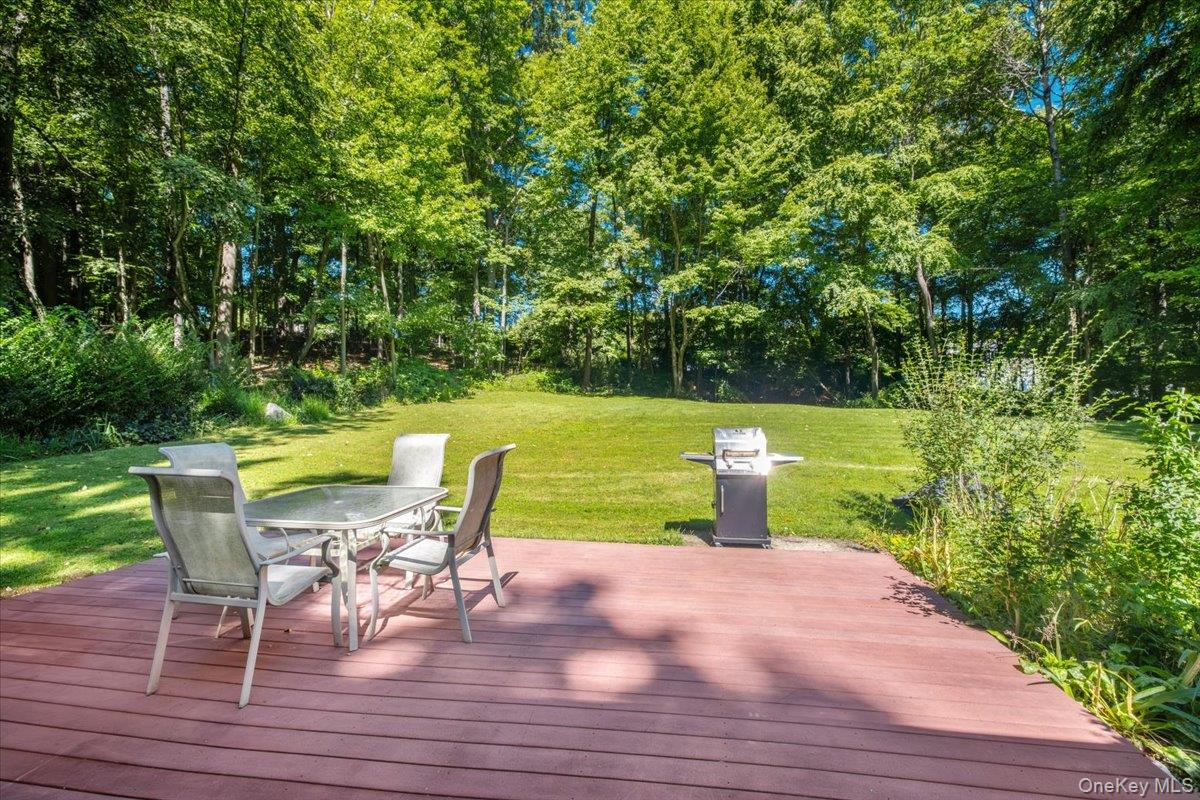 24 Willow Place – For Sale photo 38