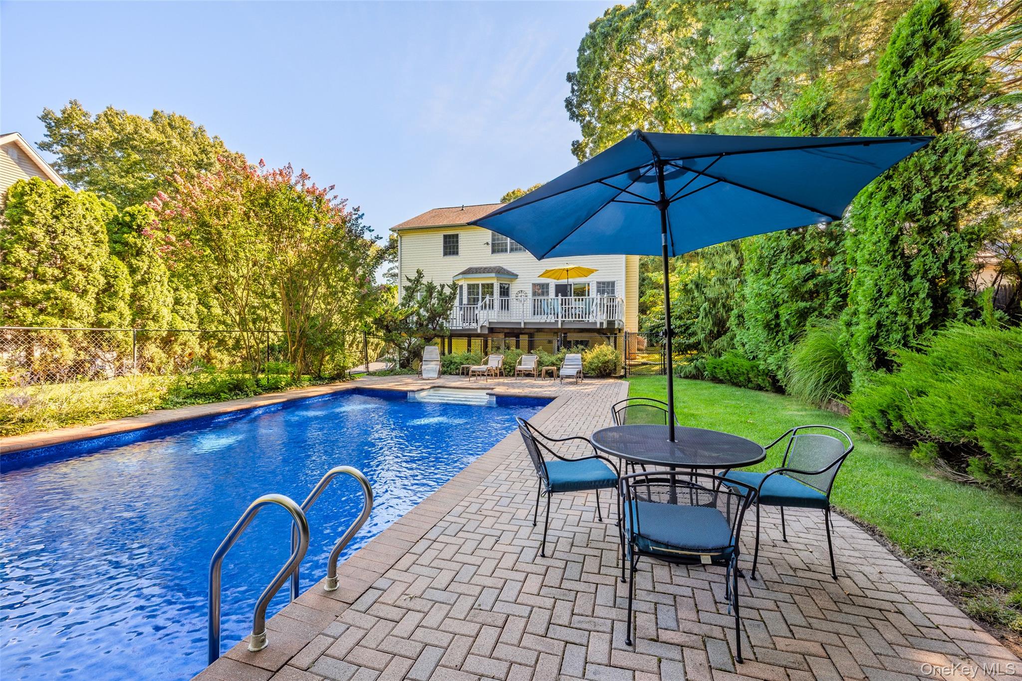 7 Holly Lane – For Sale photo 39