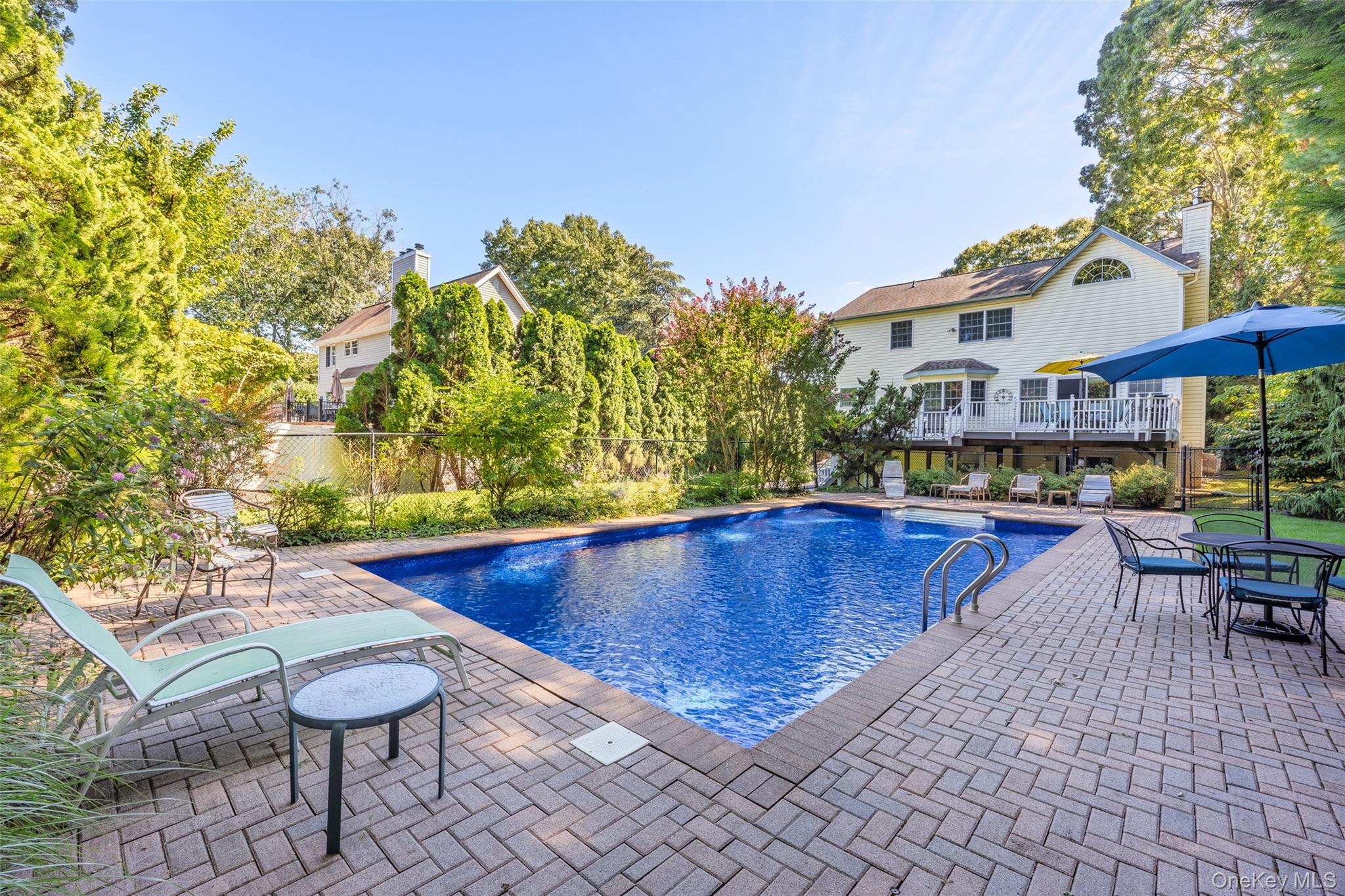 7 Holly Lane – For Sale photo 37