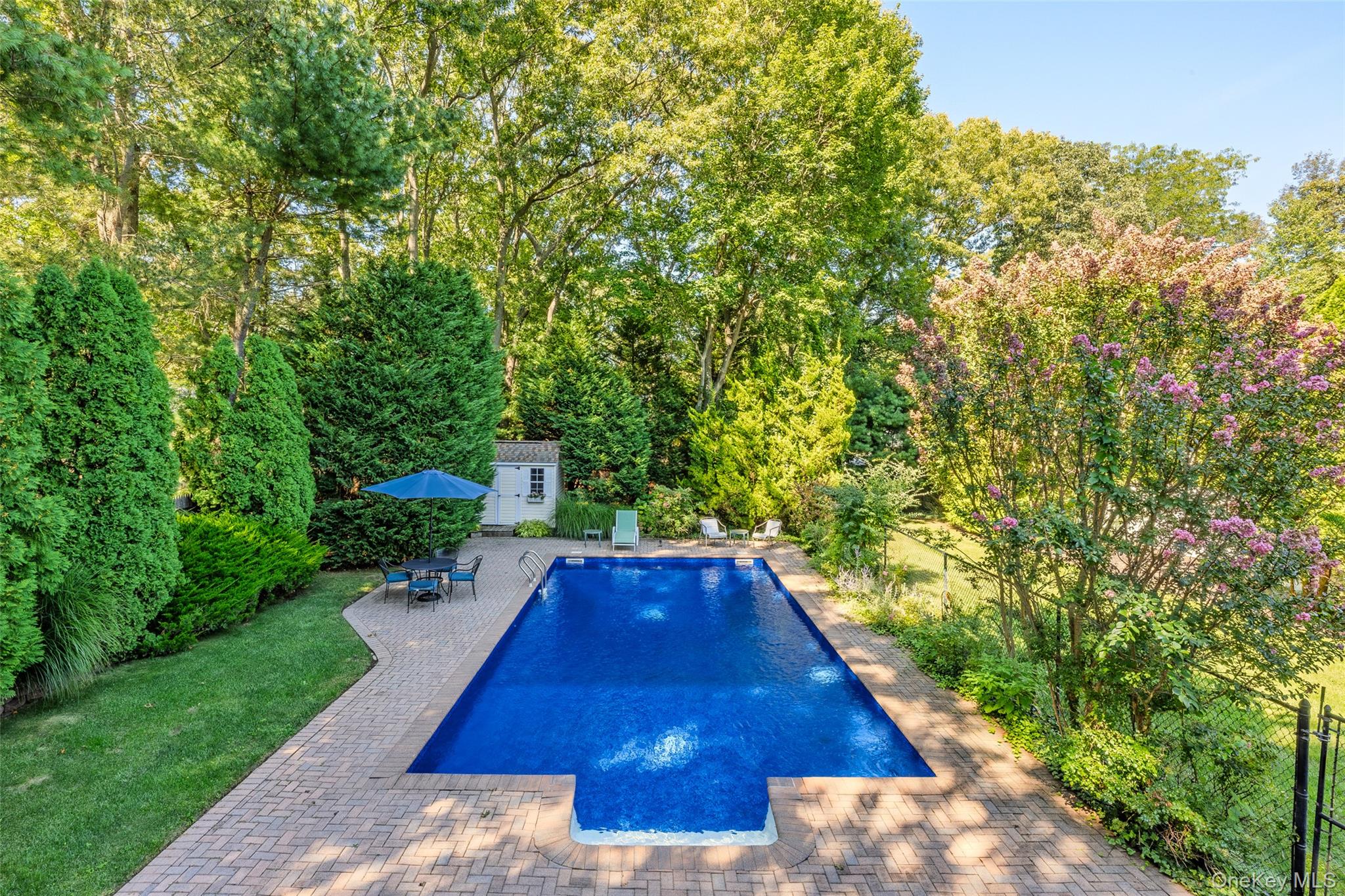 7 Holly Lane – For Sale photo 40