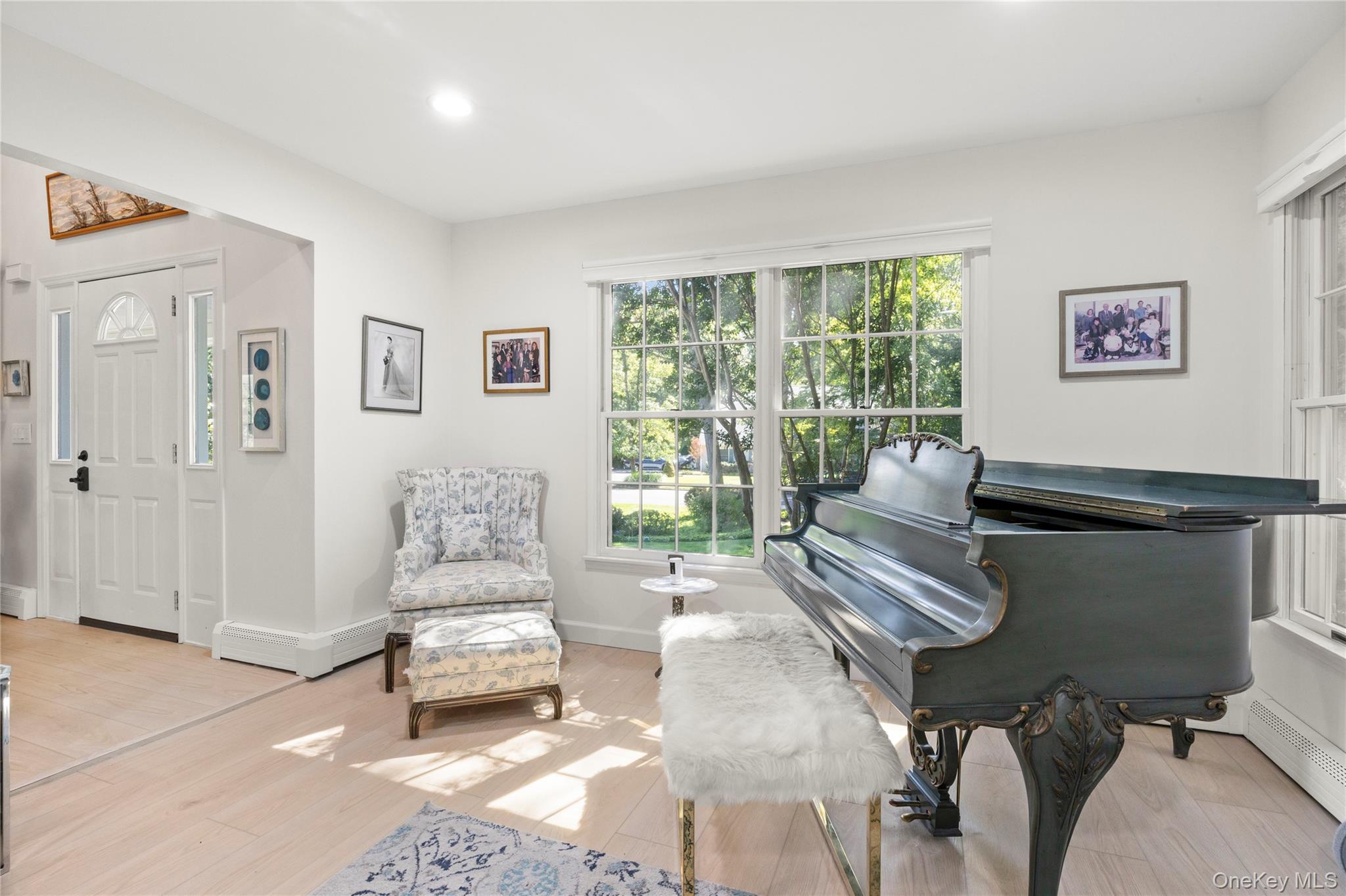 7 Holly Lane – For Sale photo 8