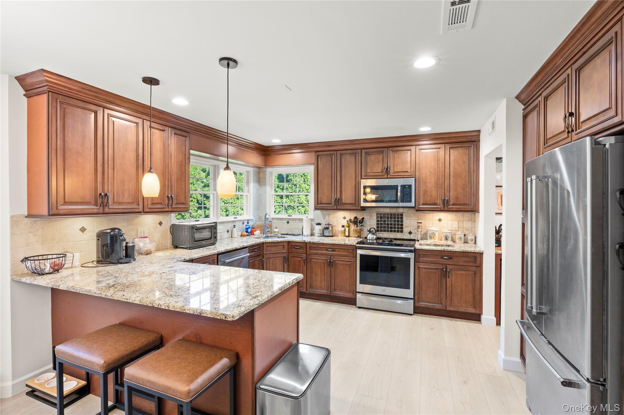 7 Holly Lane – For Sale photo 13