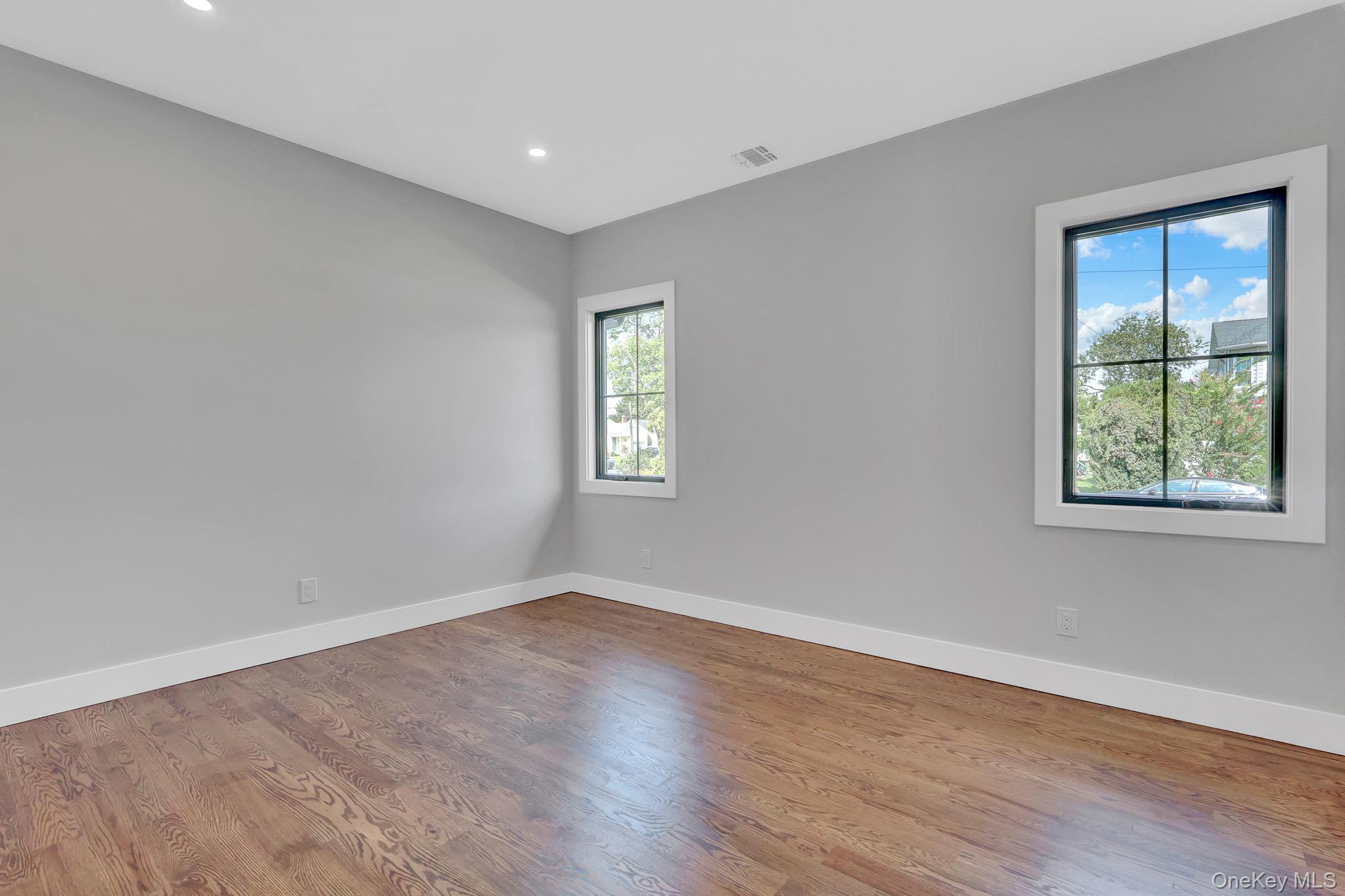 1370 Noel Court – For Sale photo 5
