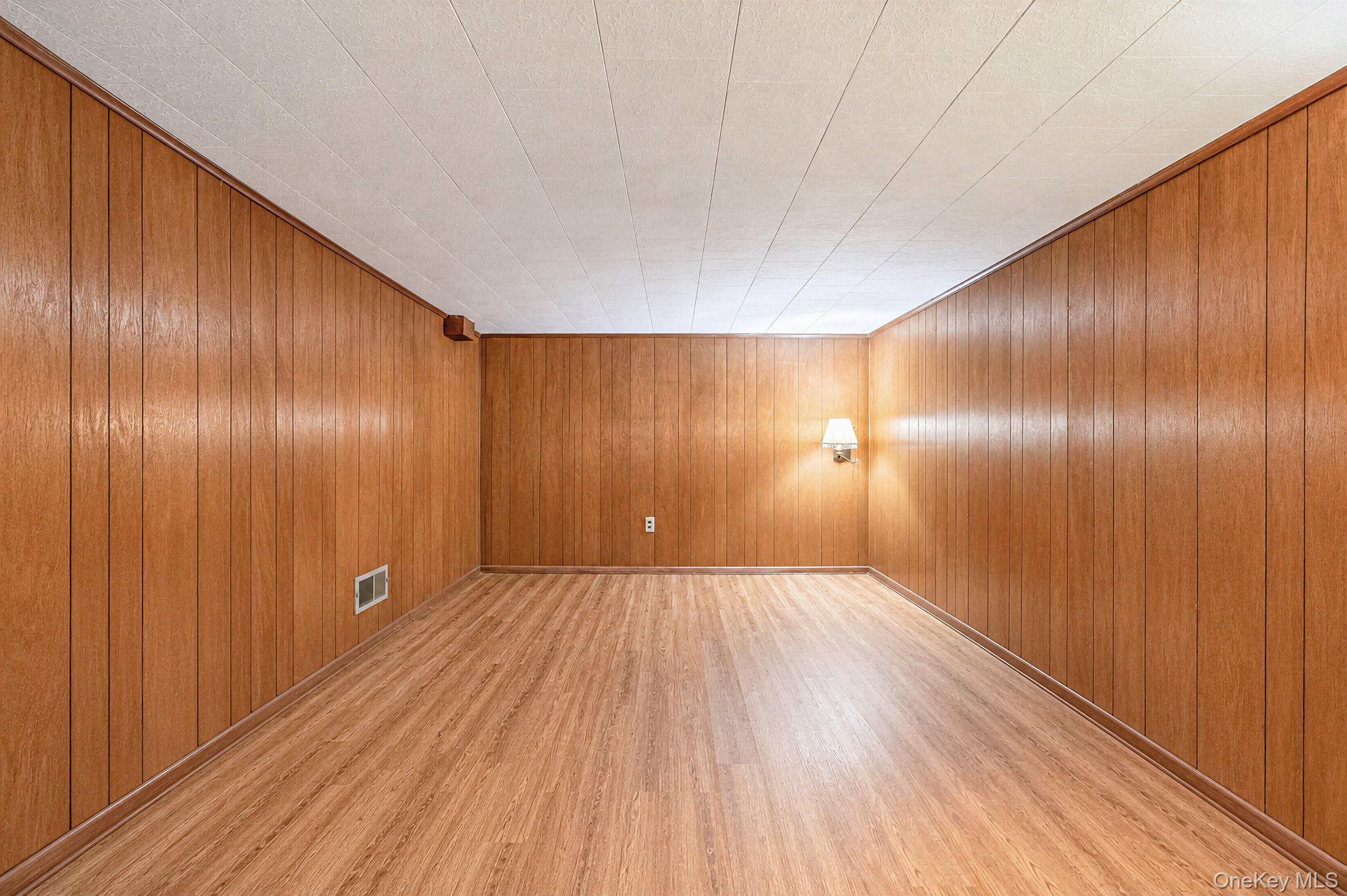 120 Midland Boulevard – For Sale photo 15