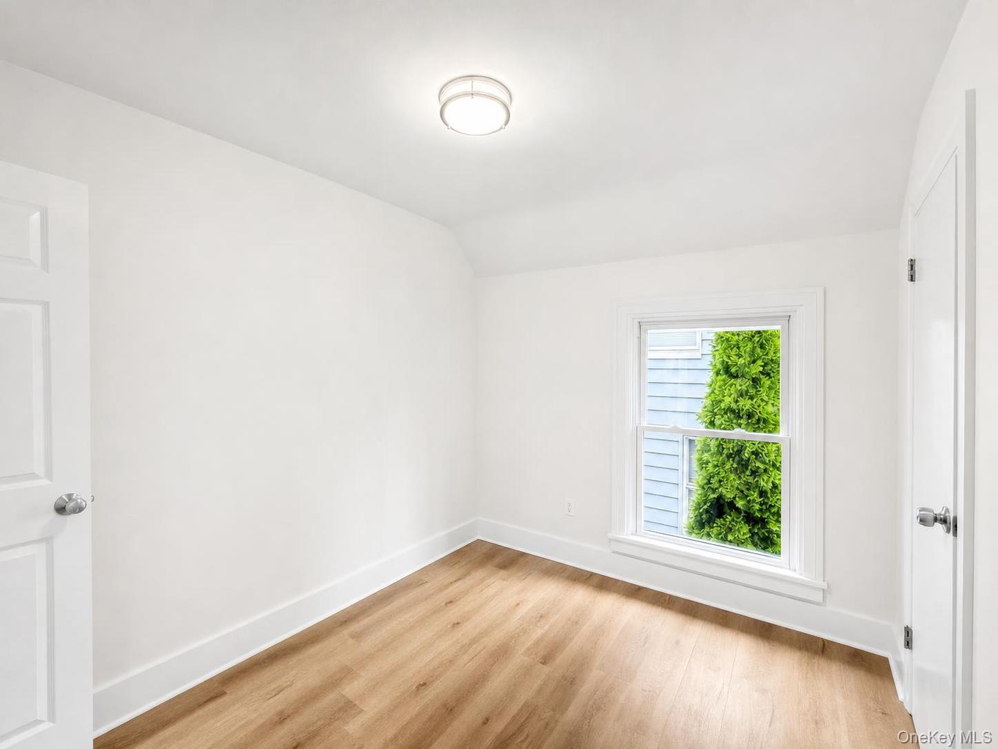 10 Field Street – For Sale photo 25