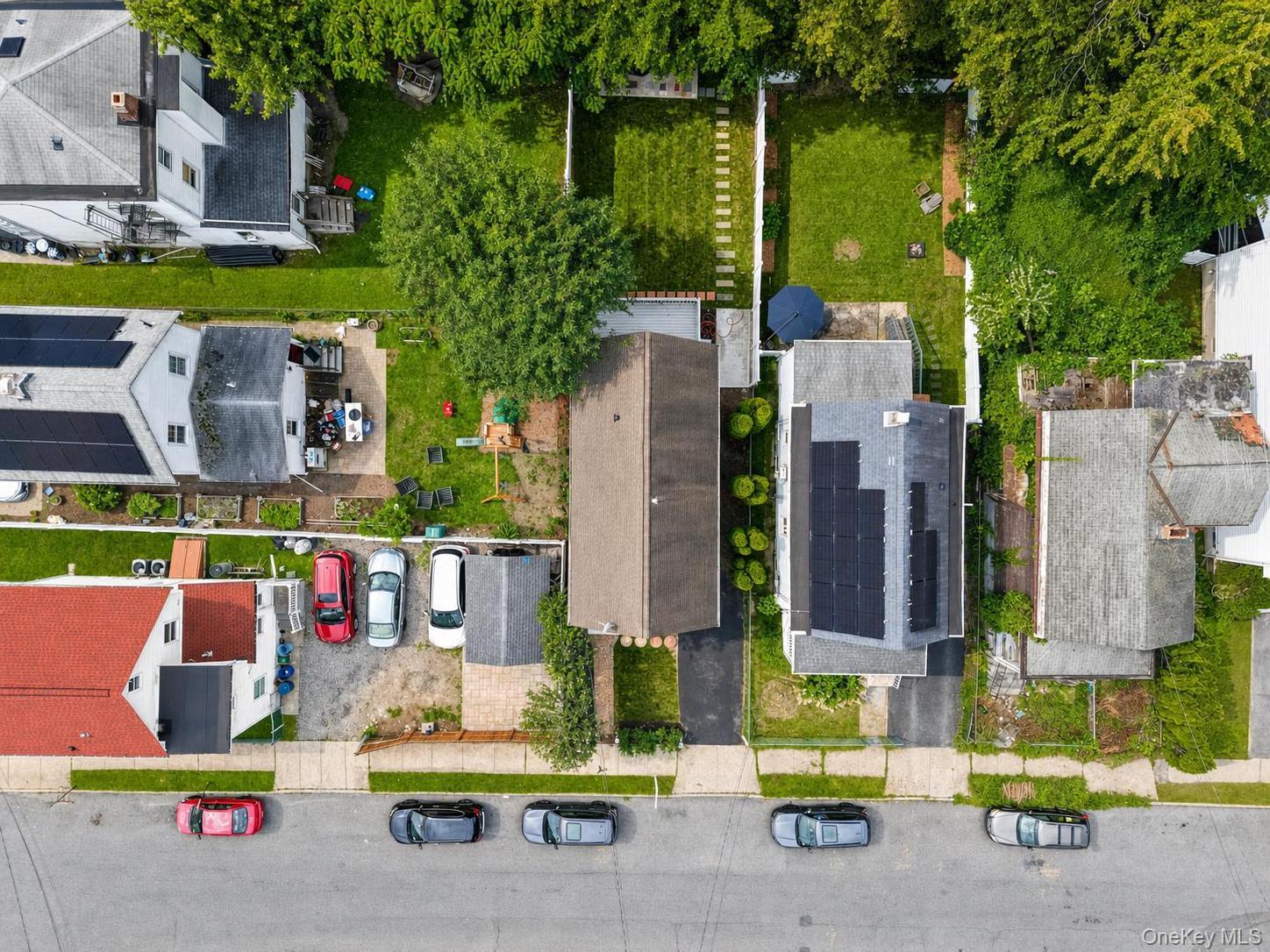 10 Field Street – For Sale photo 36