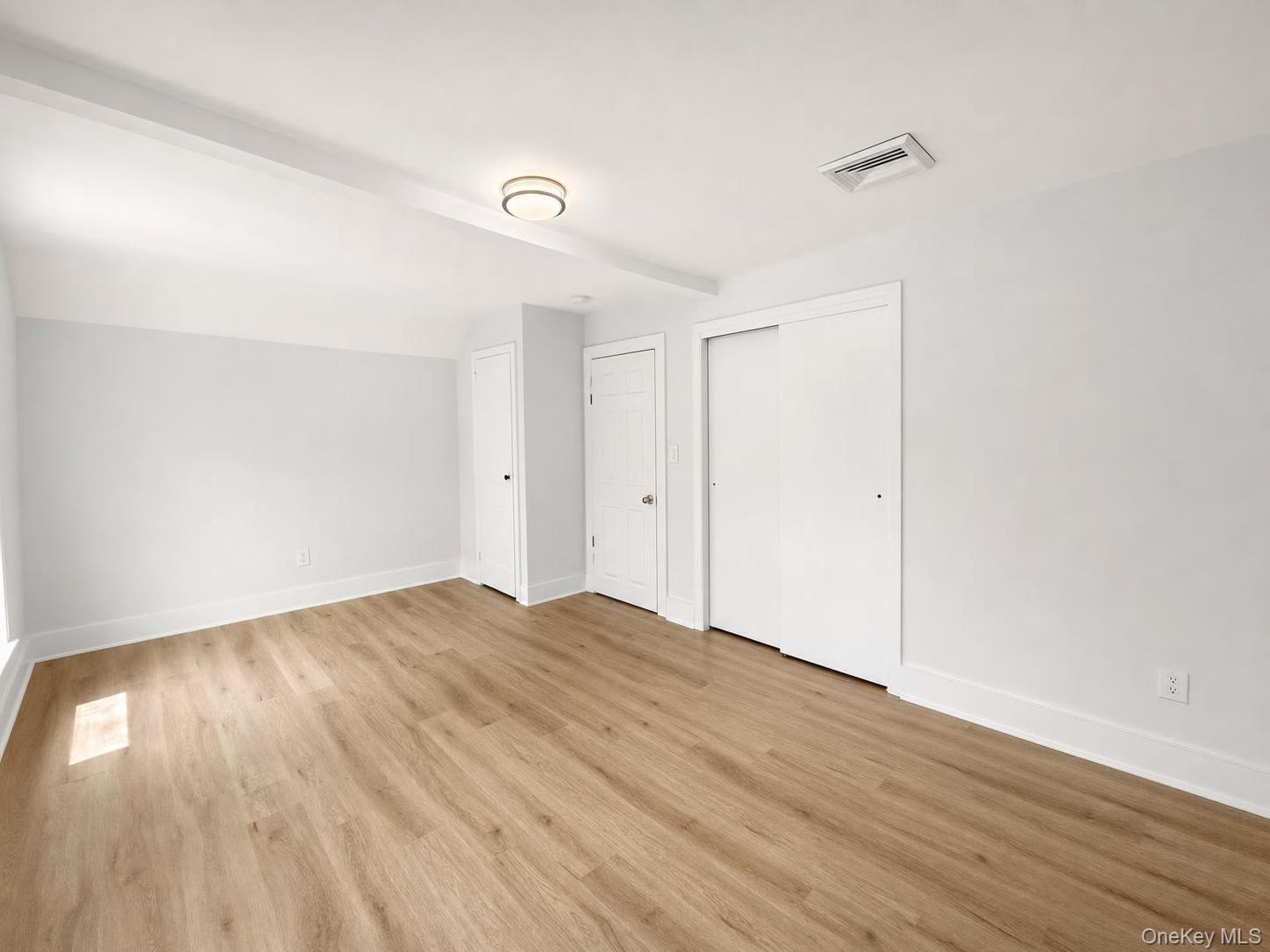10 Field Street – For Sale photo 19