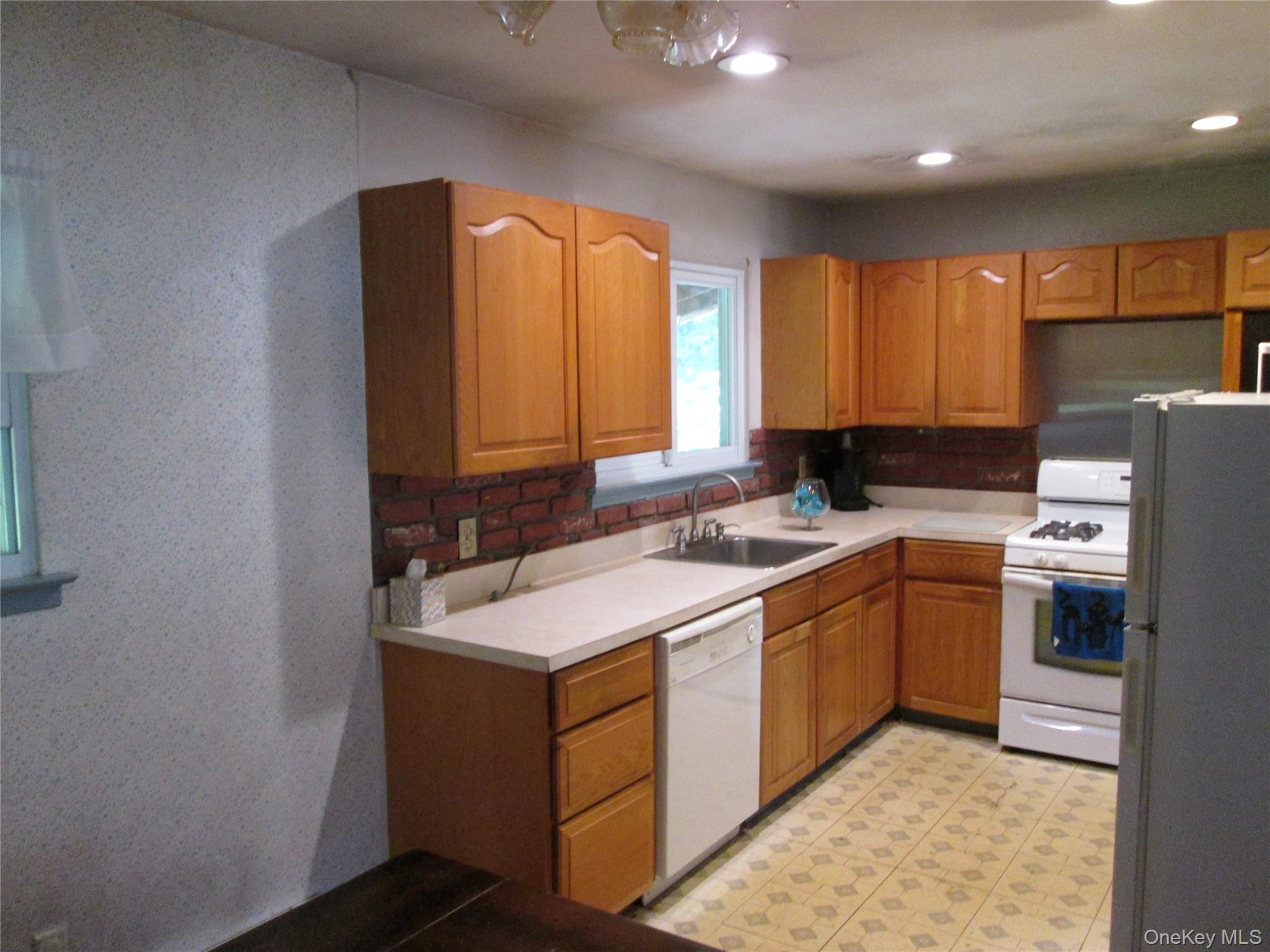 4 Barbara Lane – For Sale photo 7