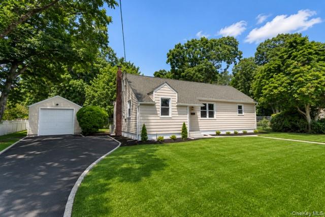 1340 Manor Lane – For Sale