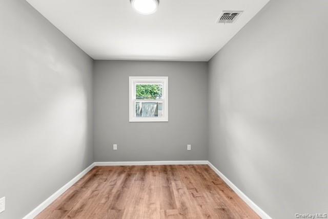1340 Manor Lane – For Sale photo 6