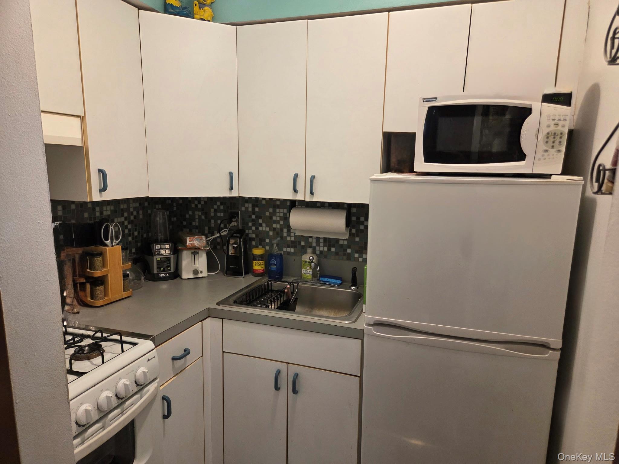 504 Merrick  Rd, Unit 4M photo 8