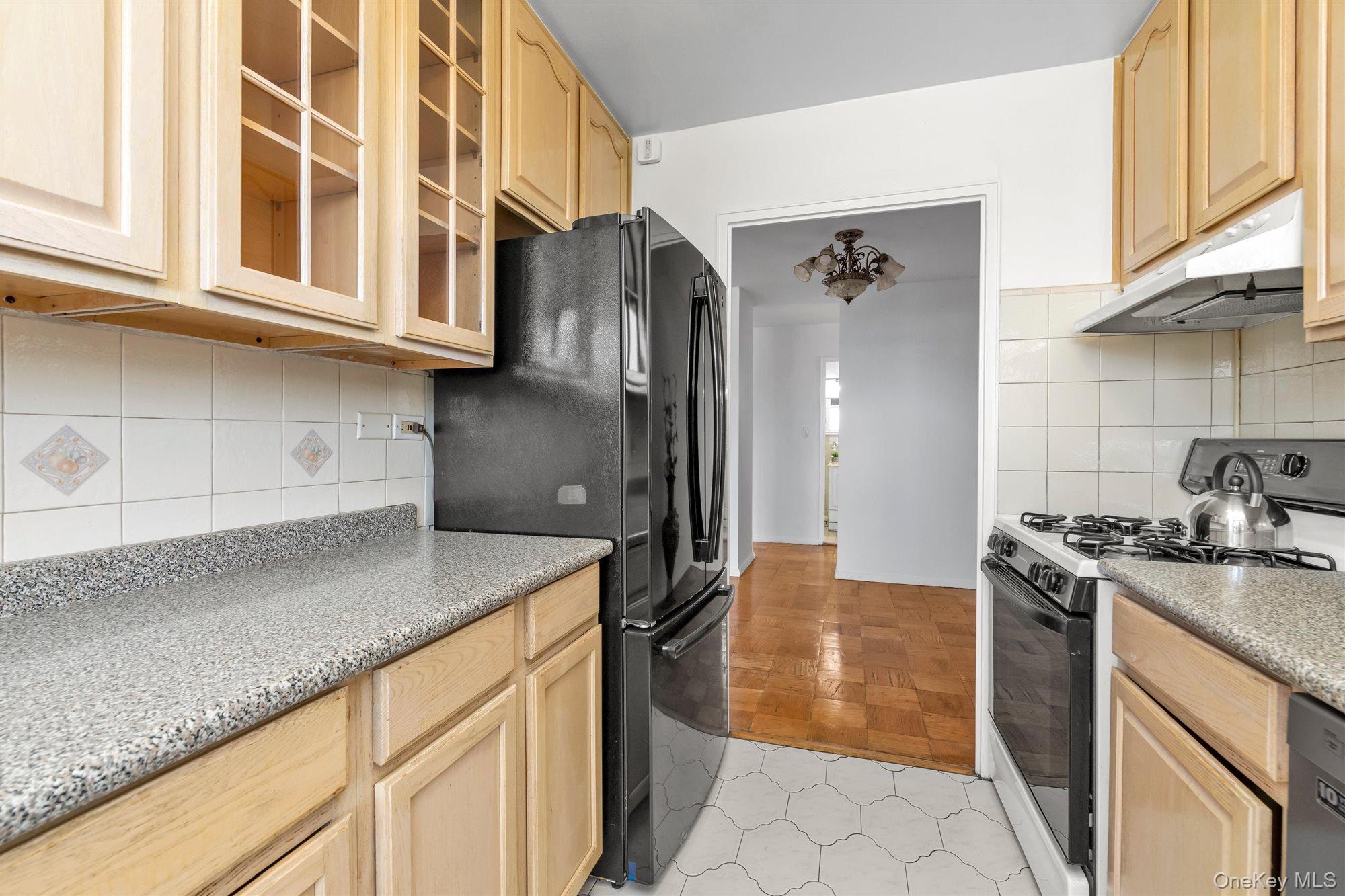 175-20 Wexford Terrace, Unit 4X photo 13