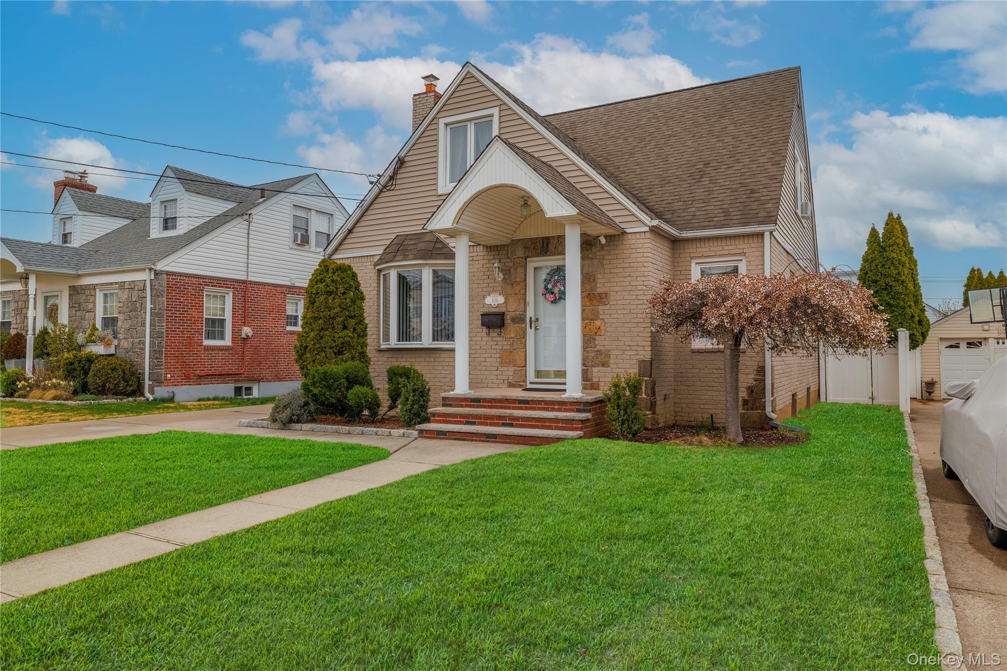 934 Hancock Street – For Sale photo 2