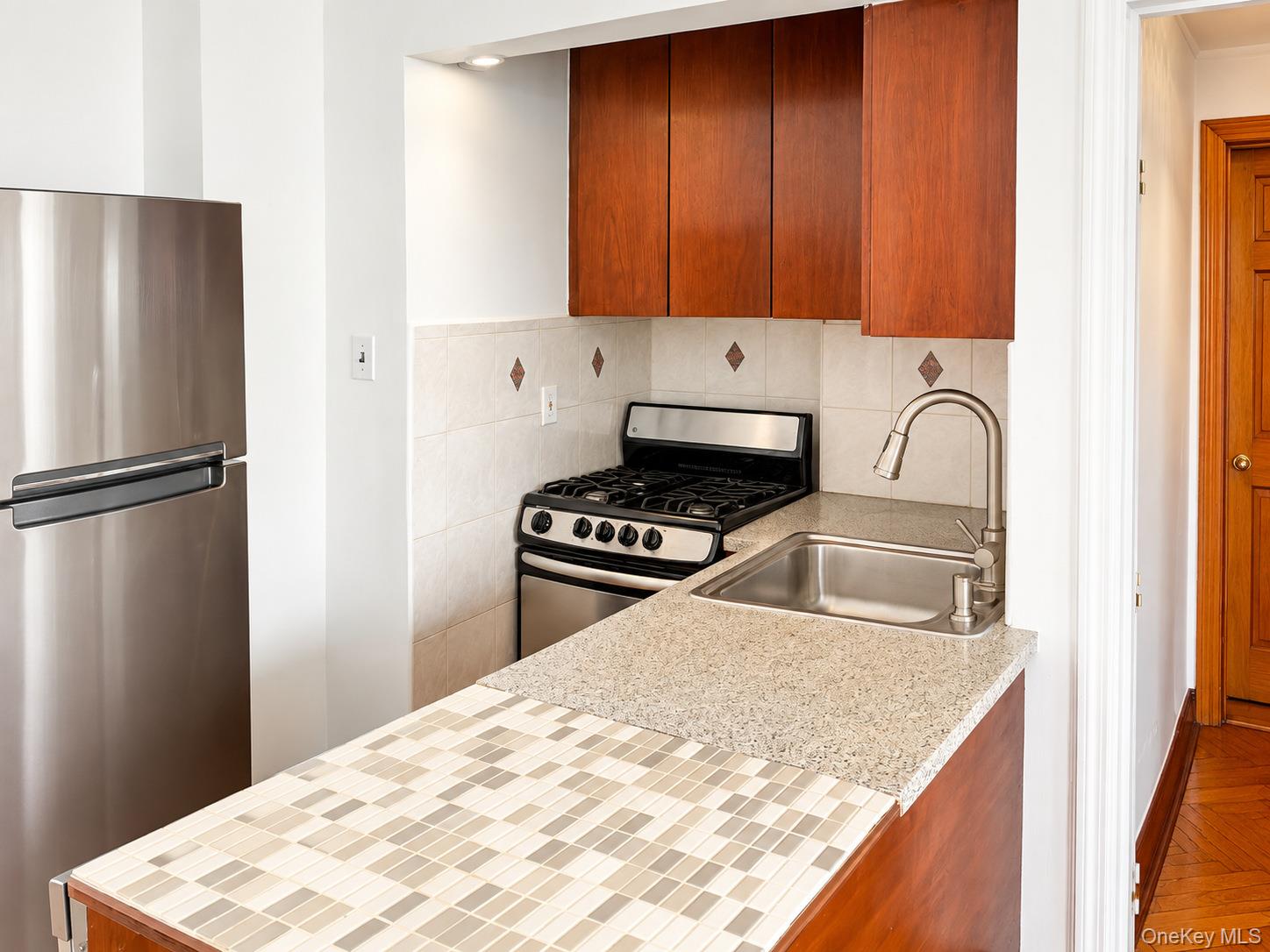71st 140 W, Unit 4C photo 21