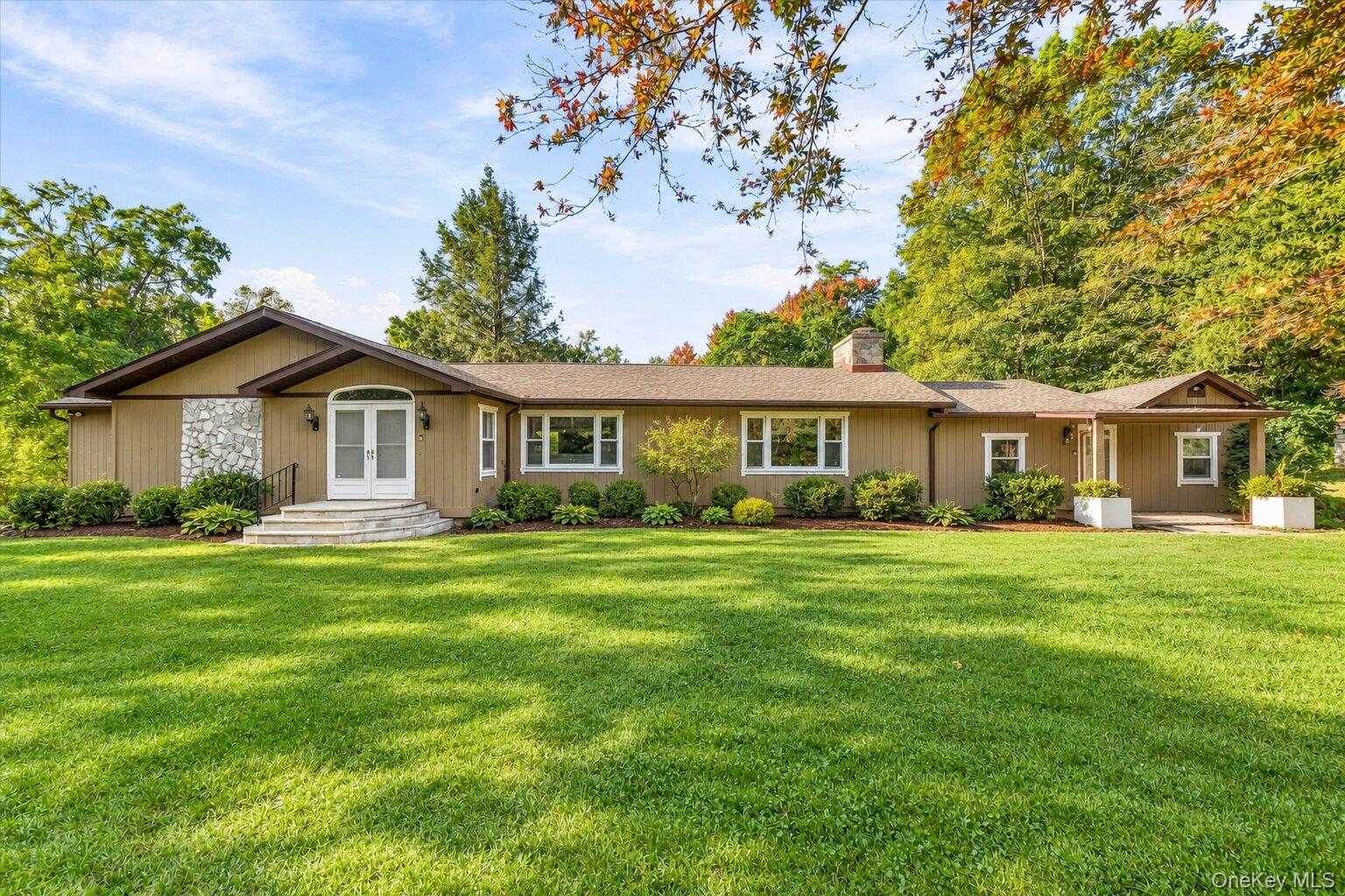 401 Ruskey Lane – For Sale