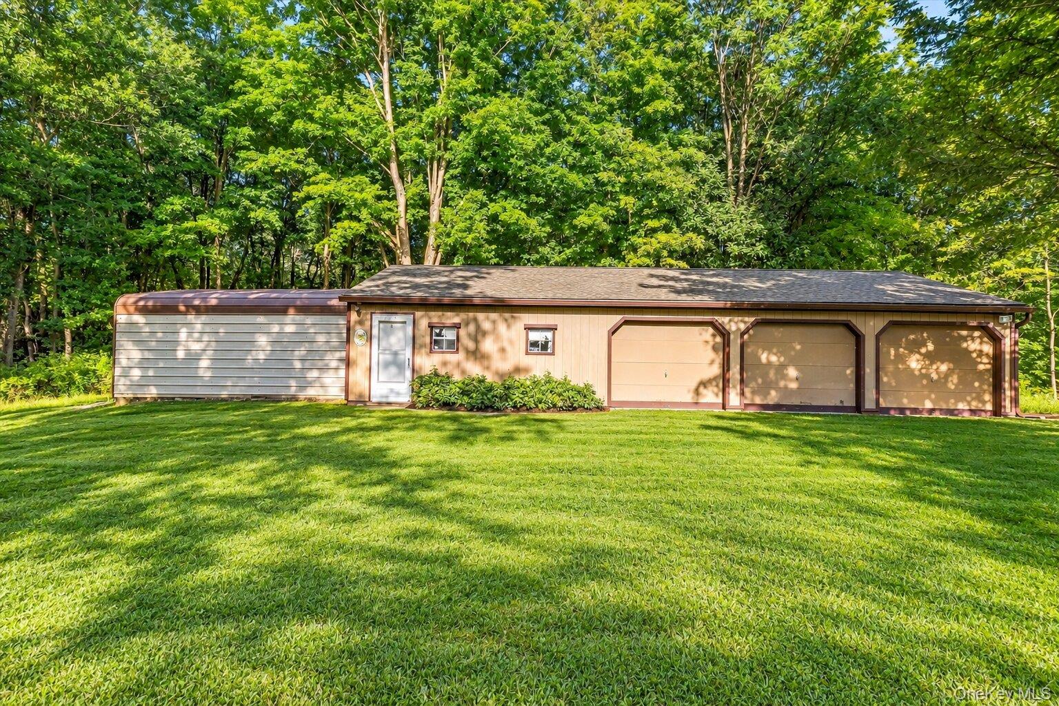 401 Ruskey Lane – For Sale photo 43