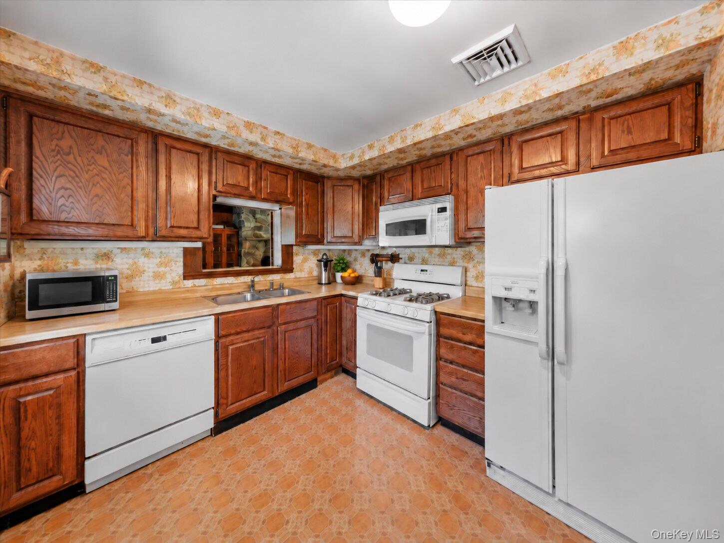 401 Ruskey Lane – For Sale photo 12