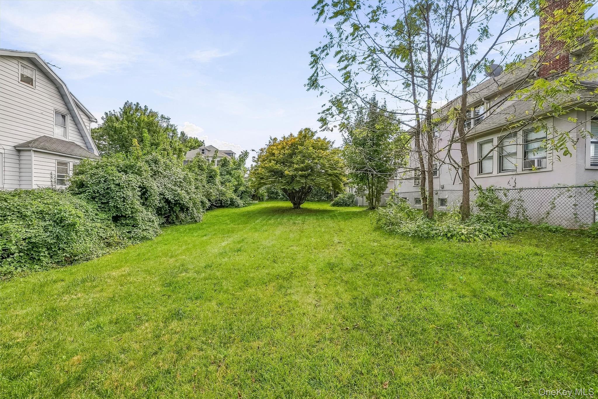 Vacant Florence Avenue – For Sale photo 4
