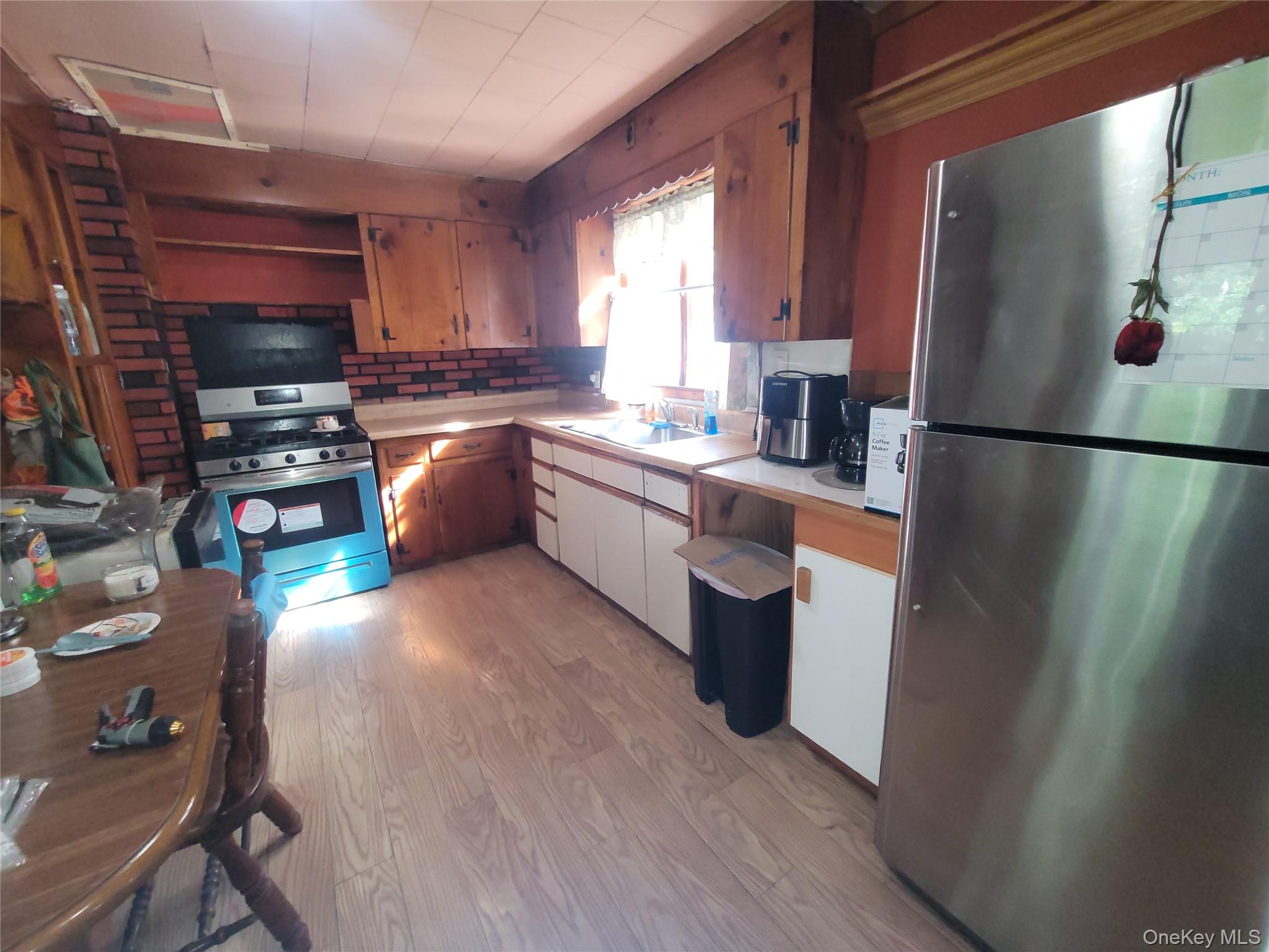 432 Southwoods Drive – For Sale photo 7