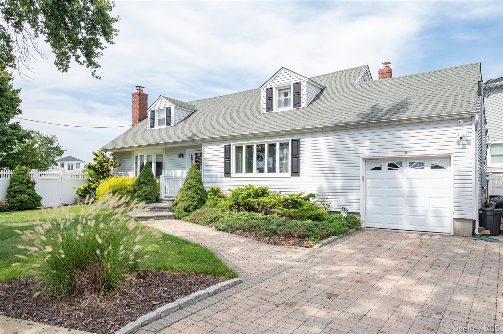 15 E Lincoln Avenue – For Sale
