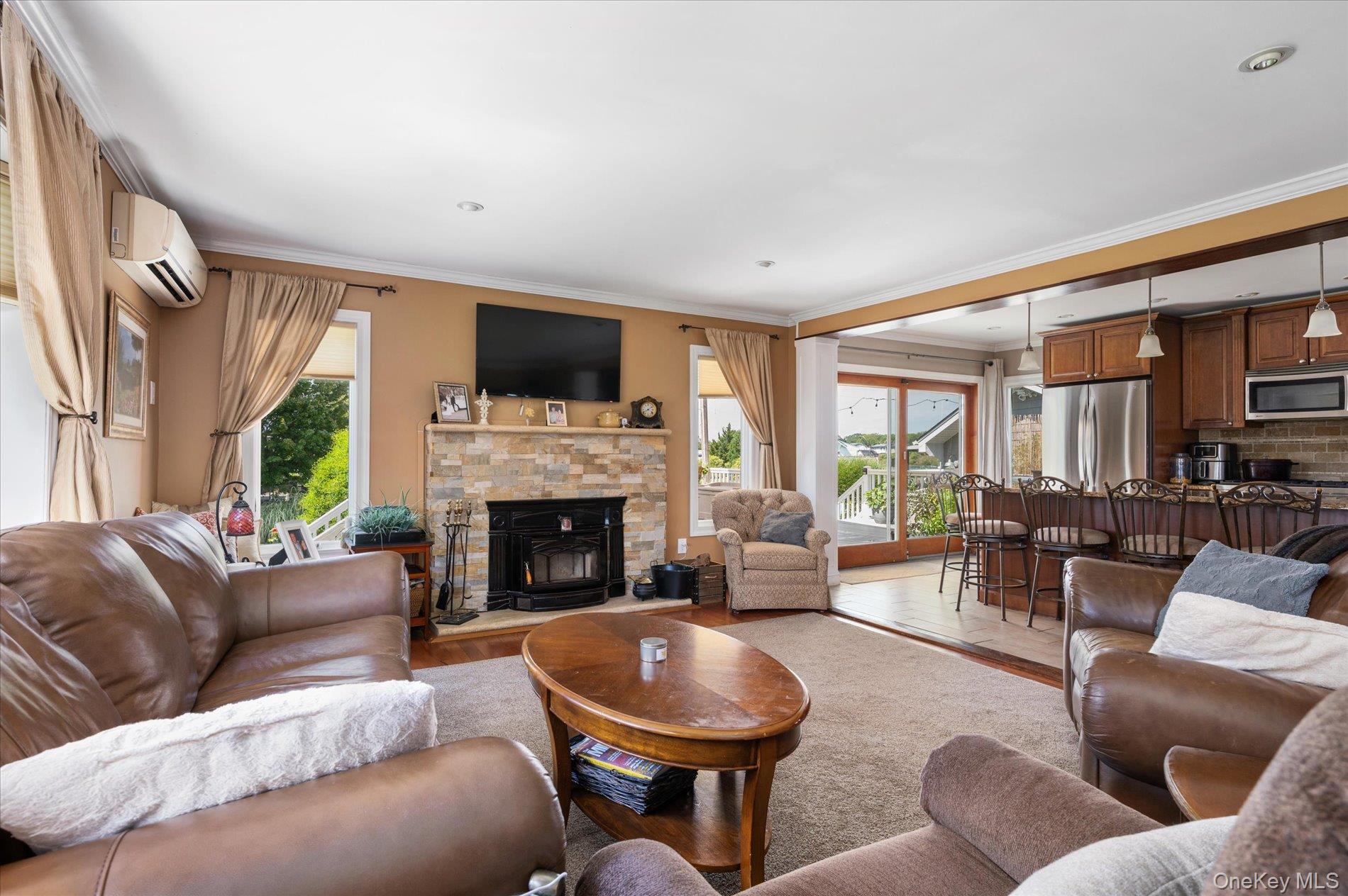 15 E Lincoln Avenue – For Sale photo 8