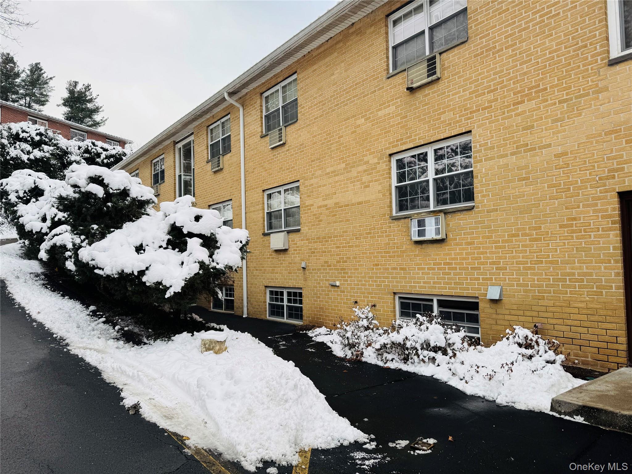 8 Dove Court, Unit 8B