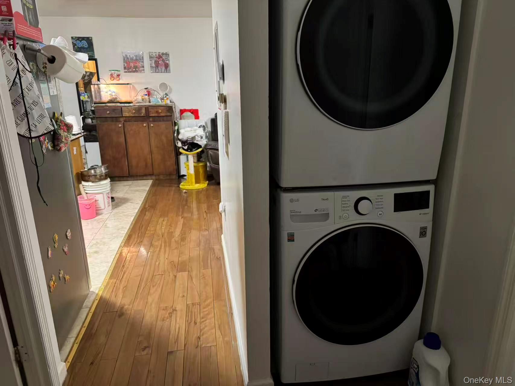 42-11 Parsons Boulevard, Unit 1B photo 3