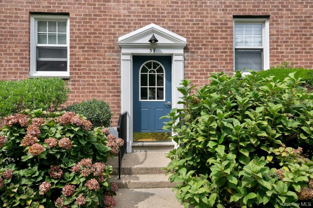 57 Columbus Avenue, Unit 2B