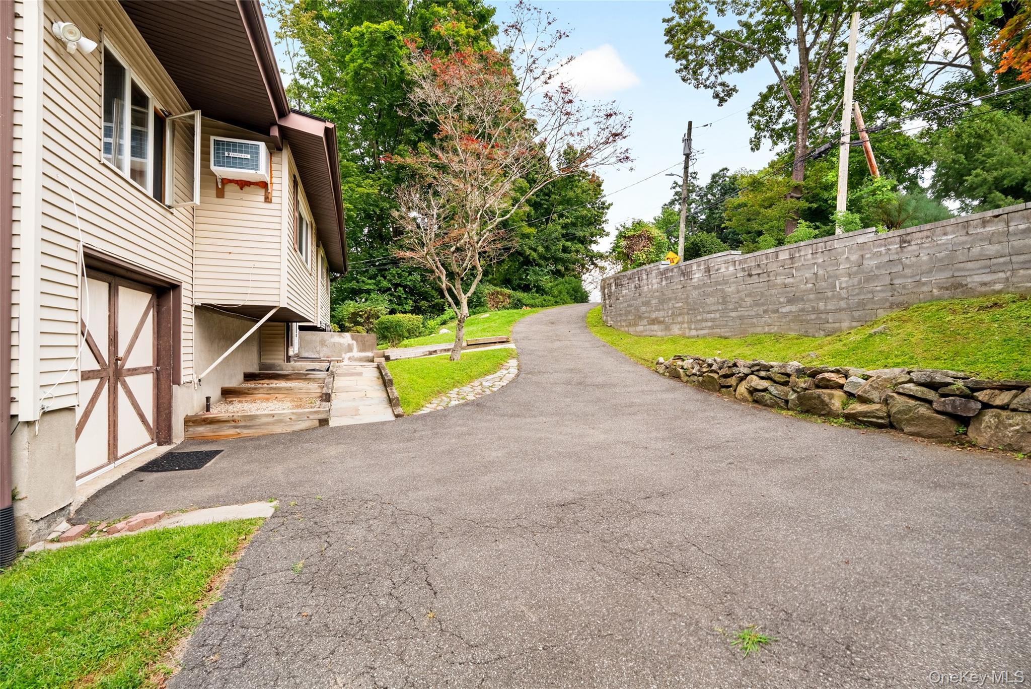 23 Howard Avenue – For Sale photo 3