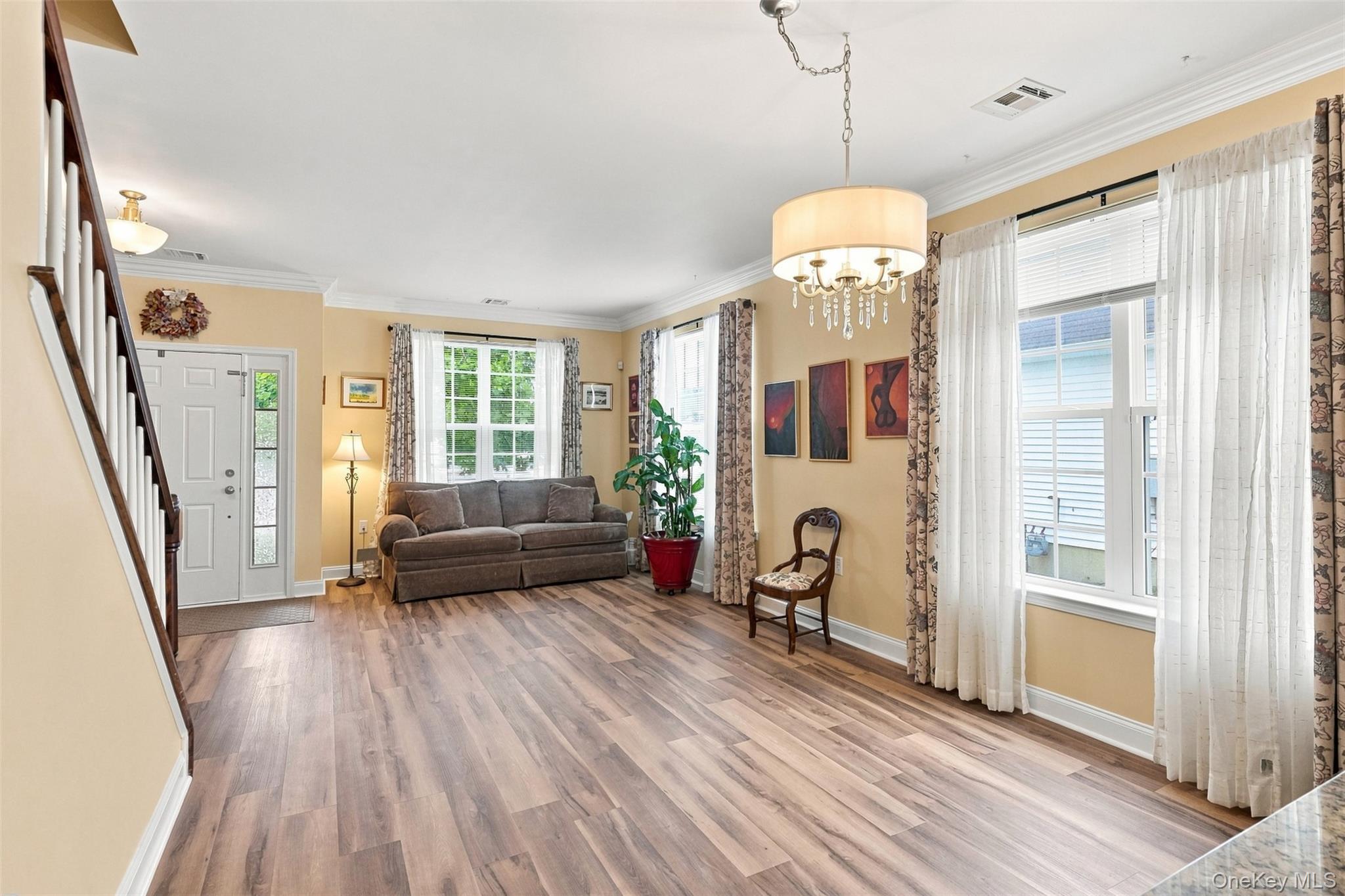 6 Cyprus Drive – For Sale photo 4