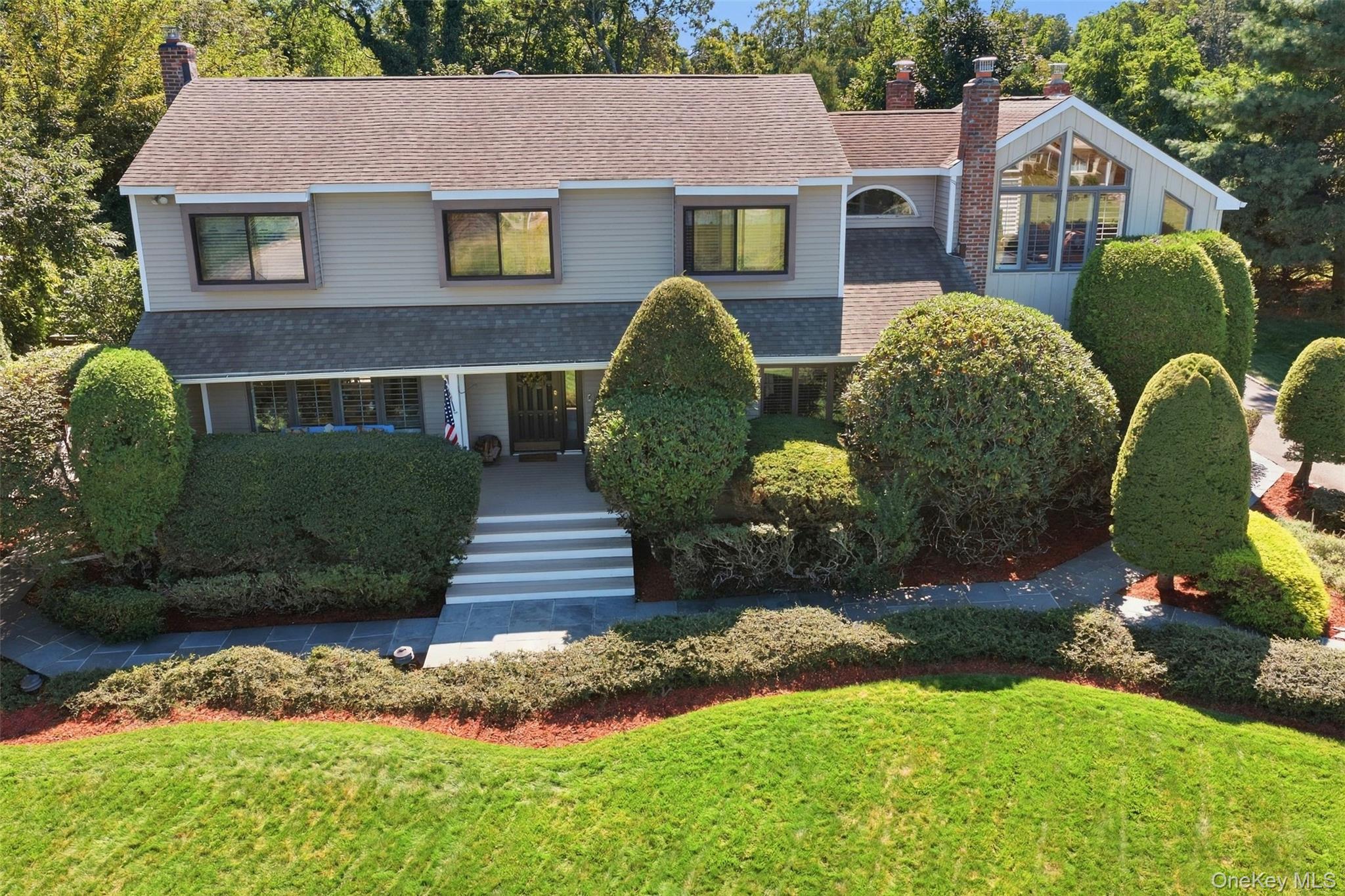 14 Seacliff Lane – For Sale