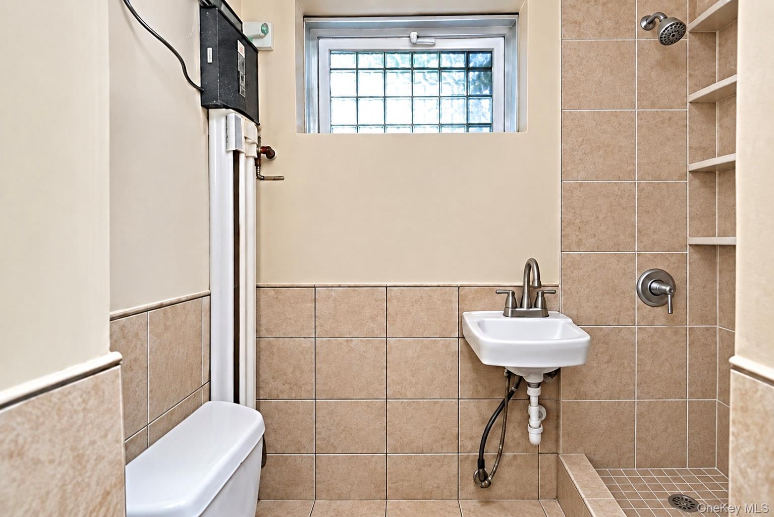 1893 Longfellow Avenue – For Sale photo 28