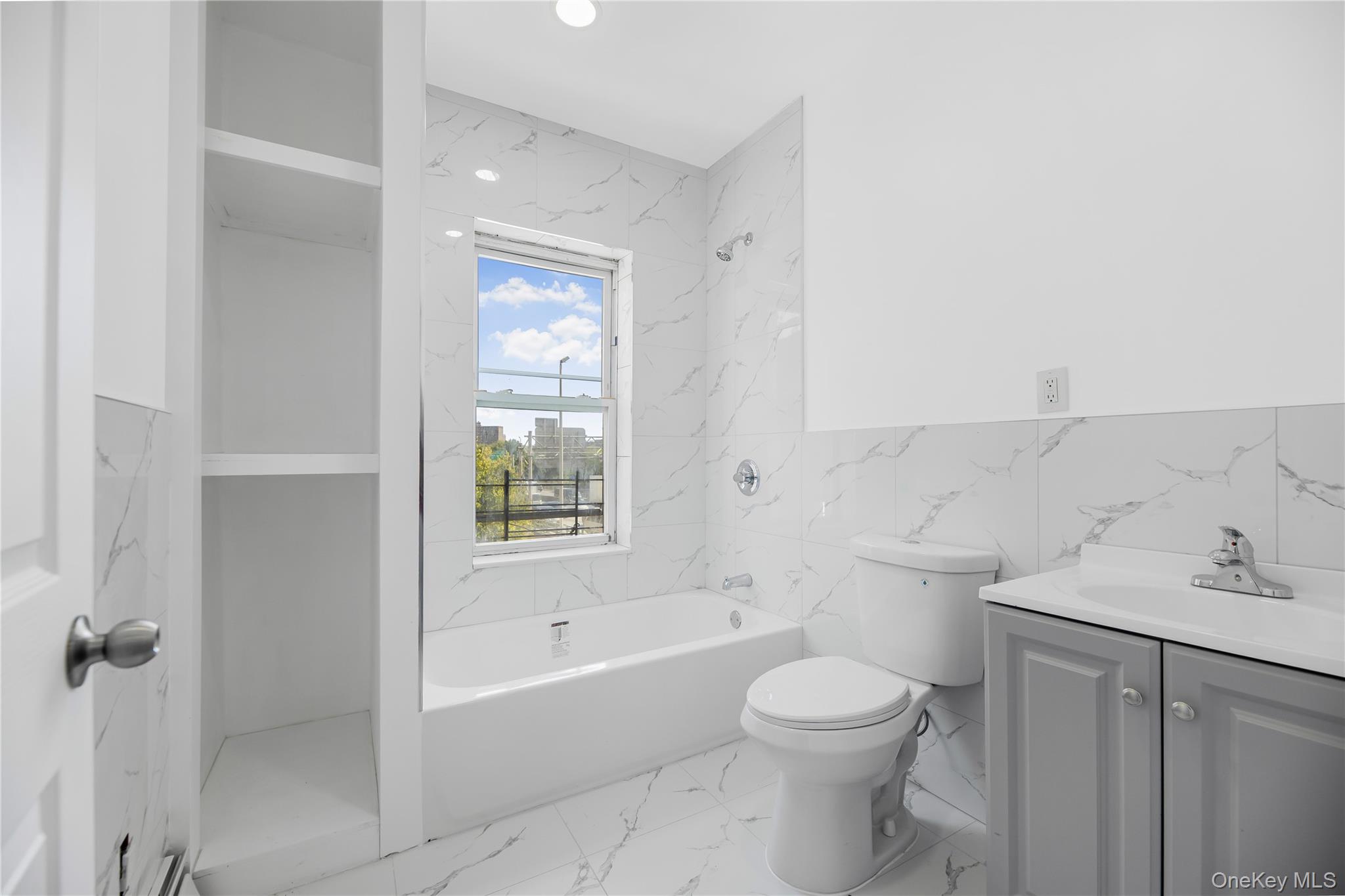 1893 Longfellow Avenue – For Sale photo 8
