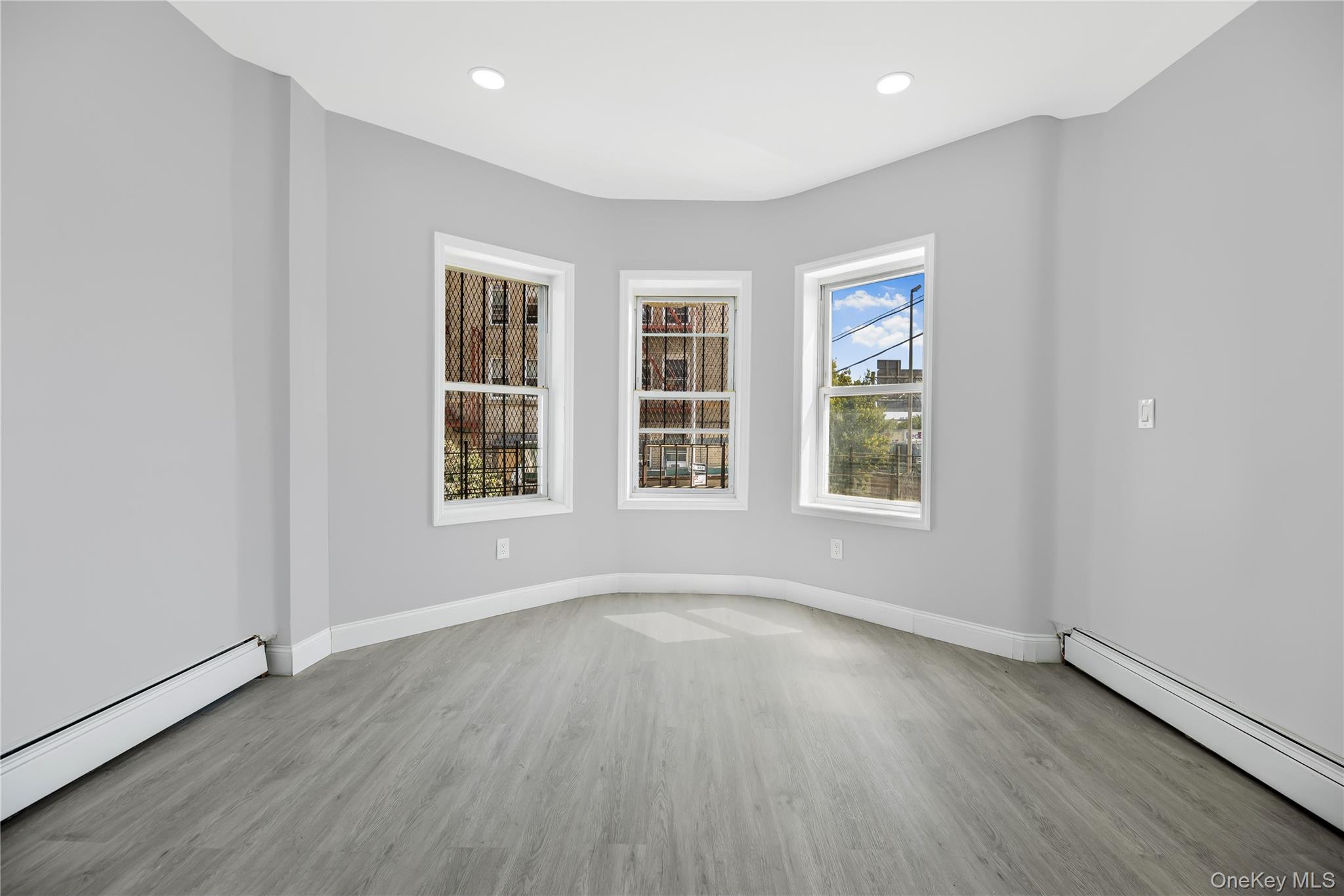 1893 Longfellow Avenue – For Sale photo 17
