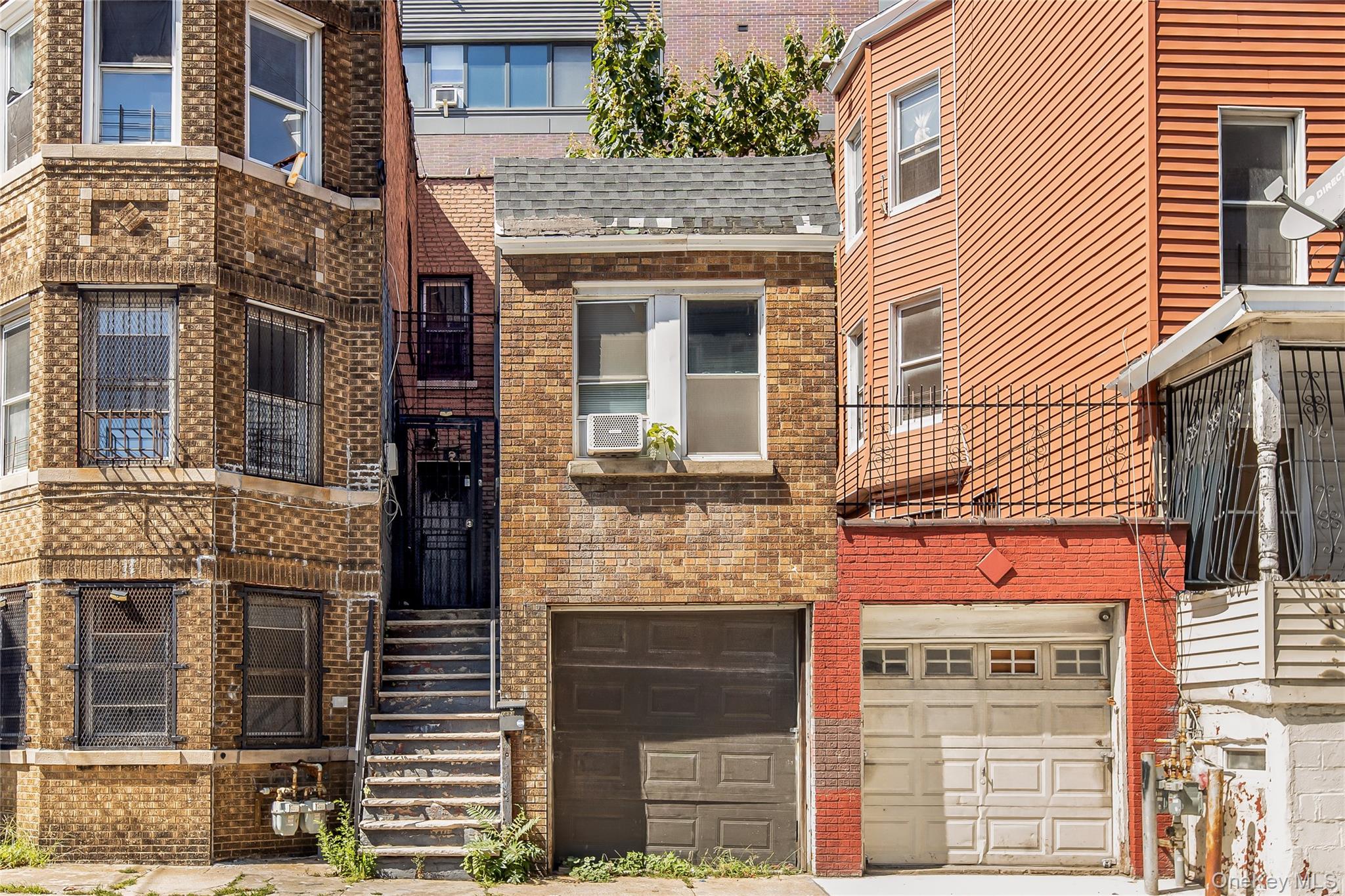 1893 Longfellow Avenue – For Sale photo 33