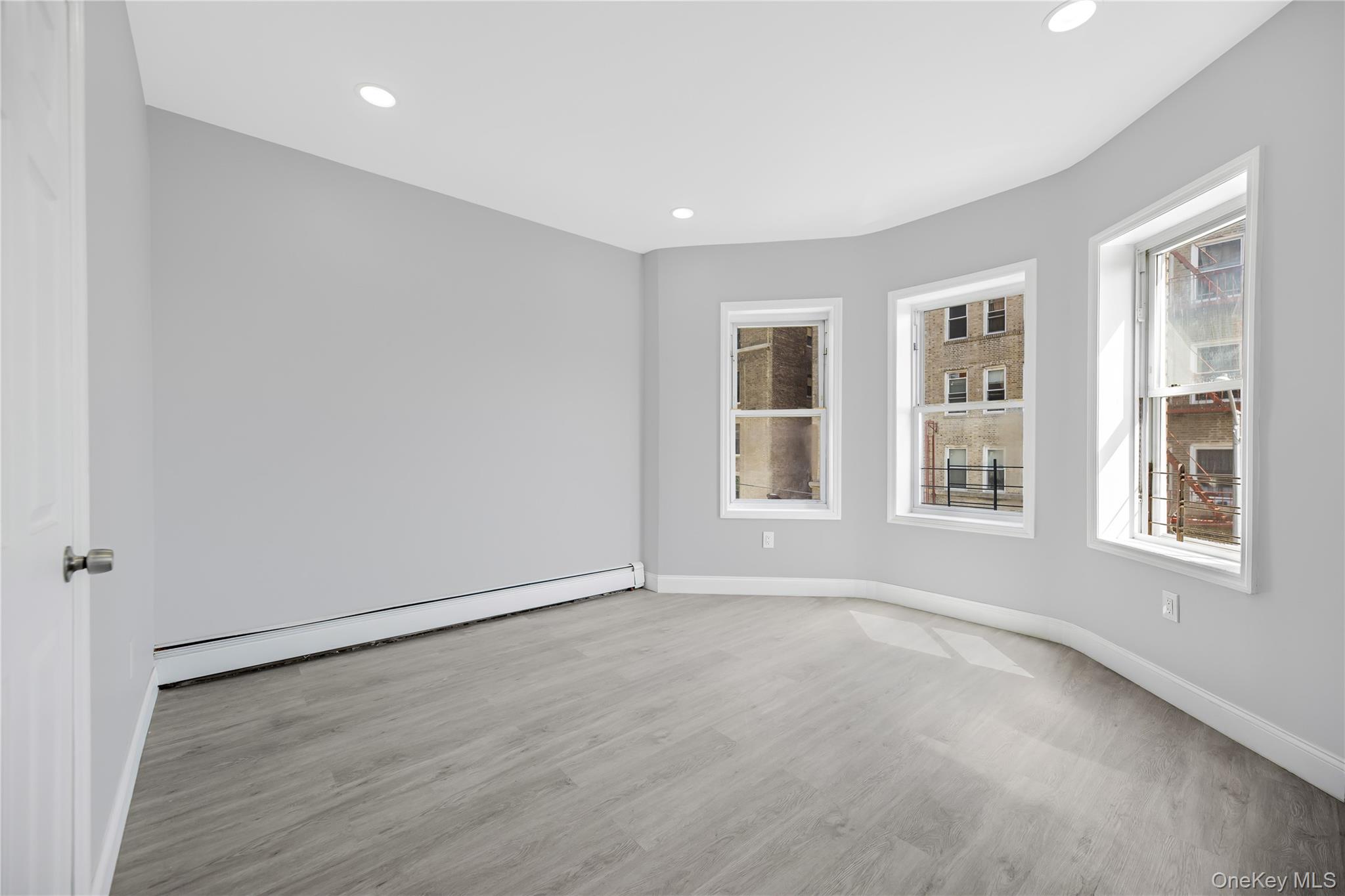 1893 Longfellow Avenue – For Sale photo 21