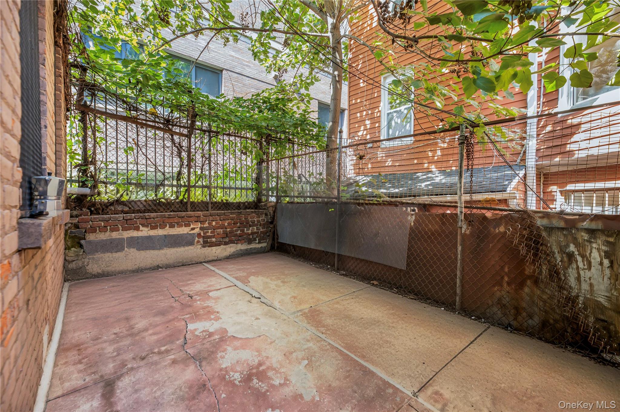 1893 Longfellow Avenue – For Sale photo 30