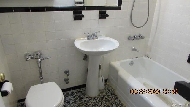 4 Sadore Lane, Unit 7J photo 9