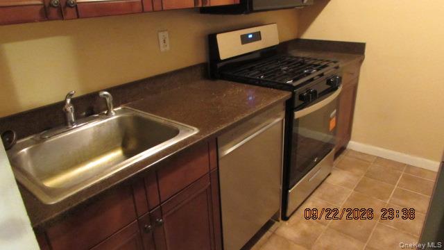 4 Sadore Lane, Unit 7J photo 6