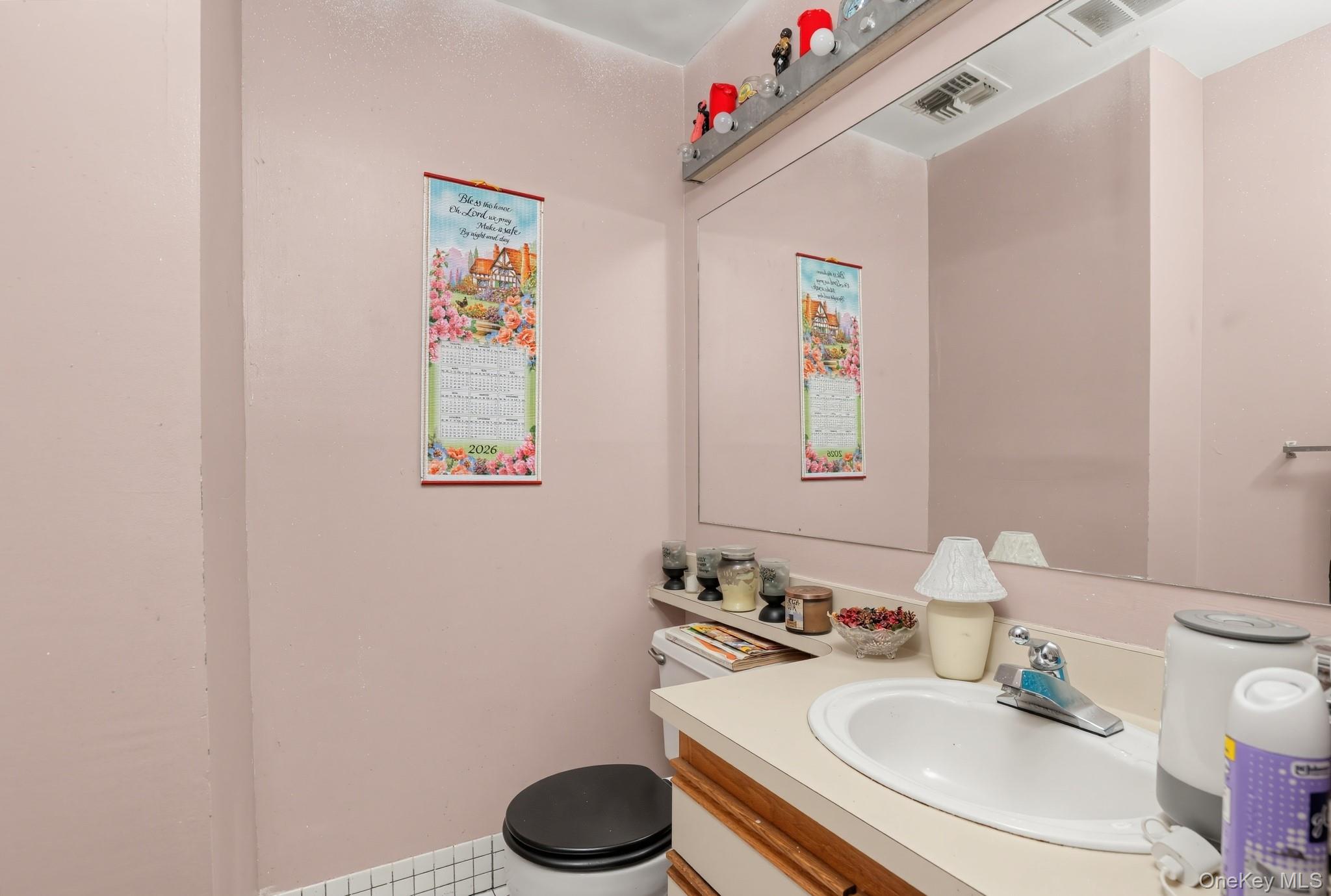 219 Admiral Lane, Unit 2219H photo 33