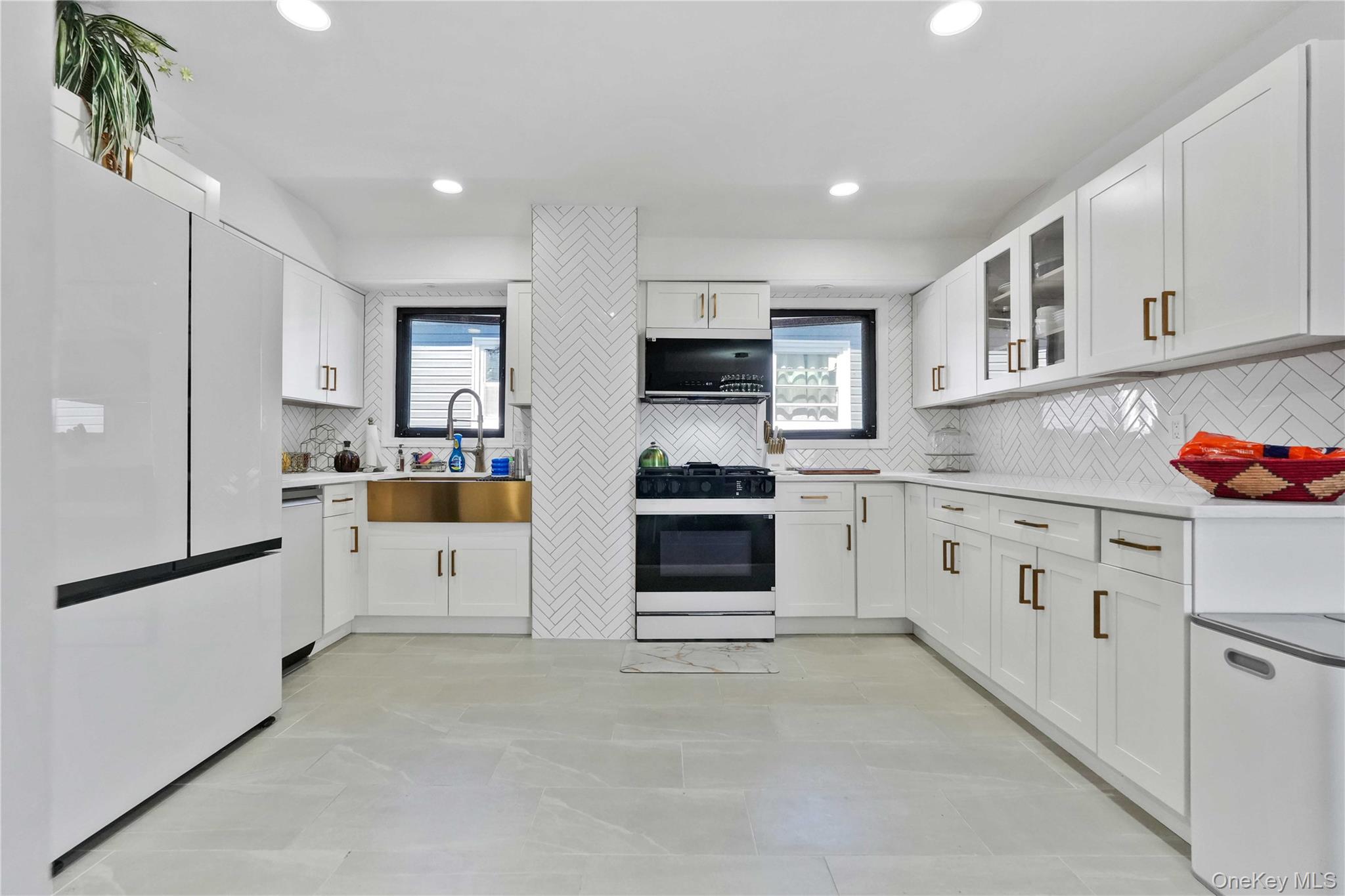 222-06 133rd Avenue – For Sale photo 16