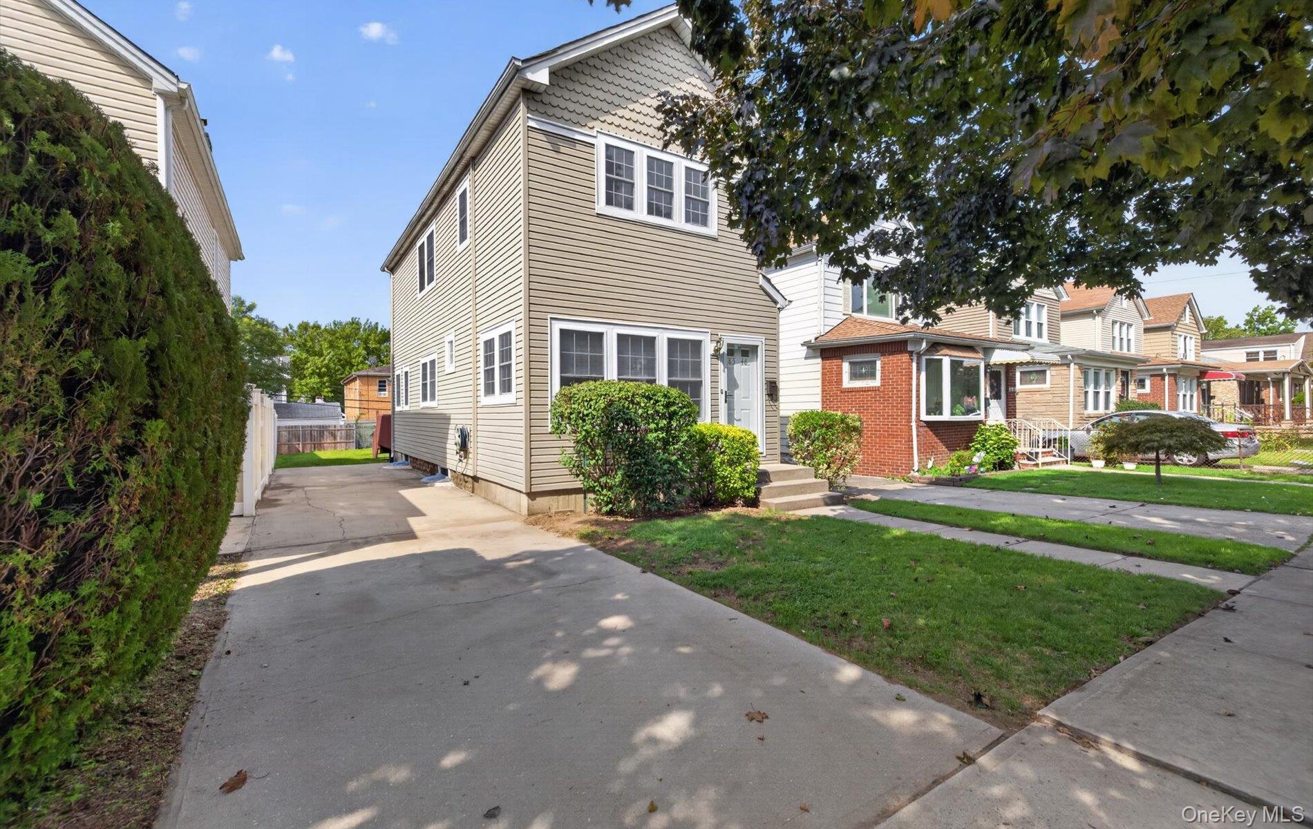 8548 257th Street – For Sale