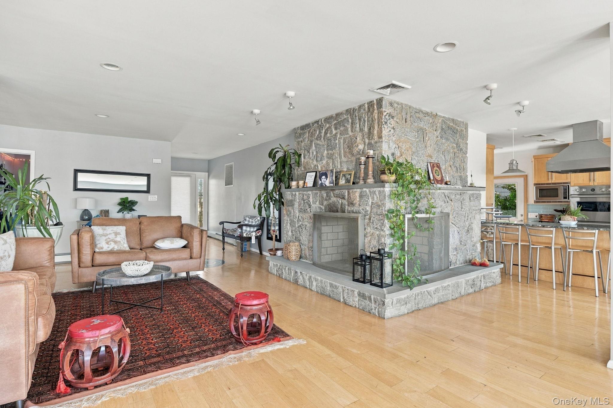 321 Grand Central Avenue – For Sale photo 14
